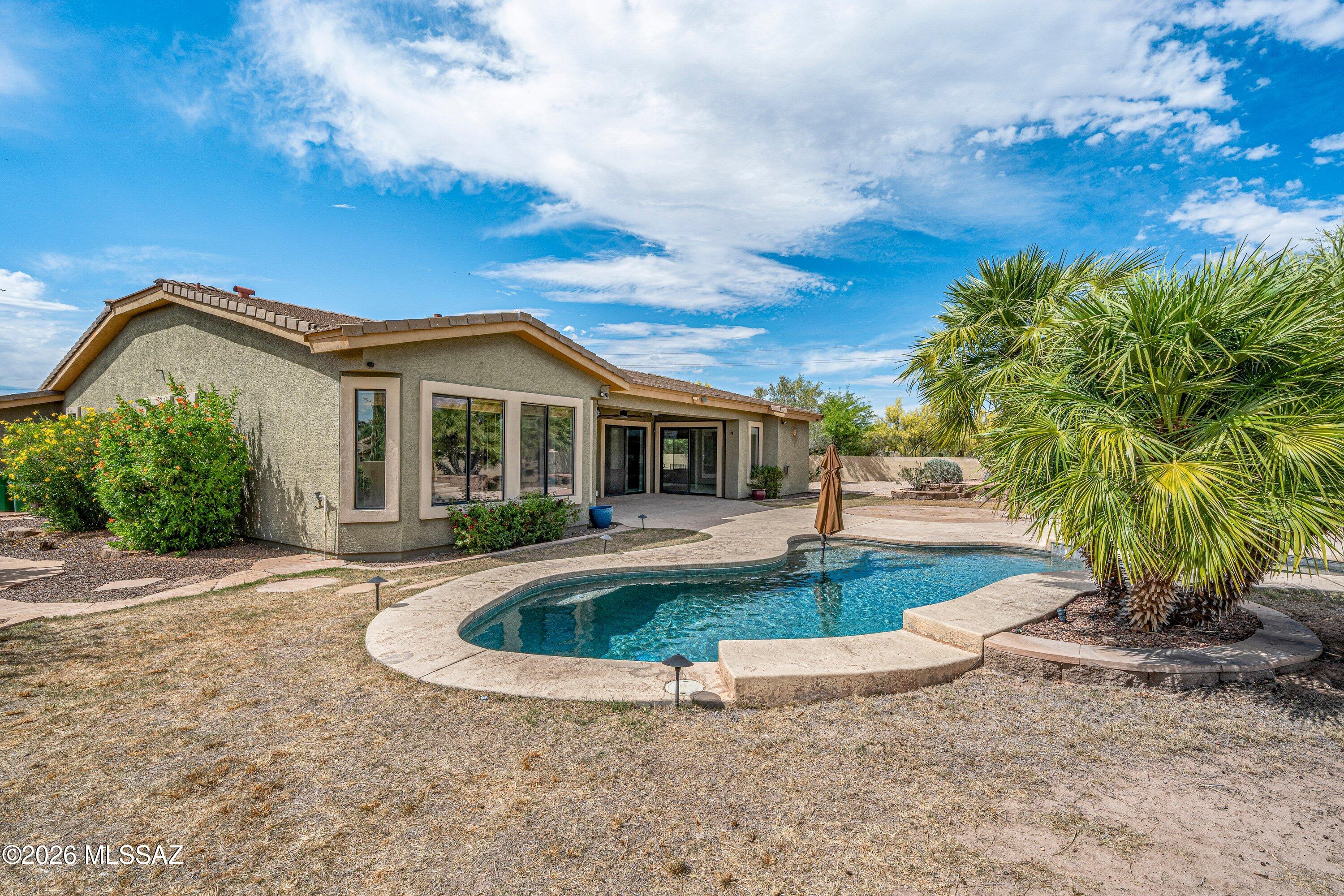 Mira Vista (1-60) - Residential
