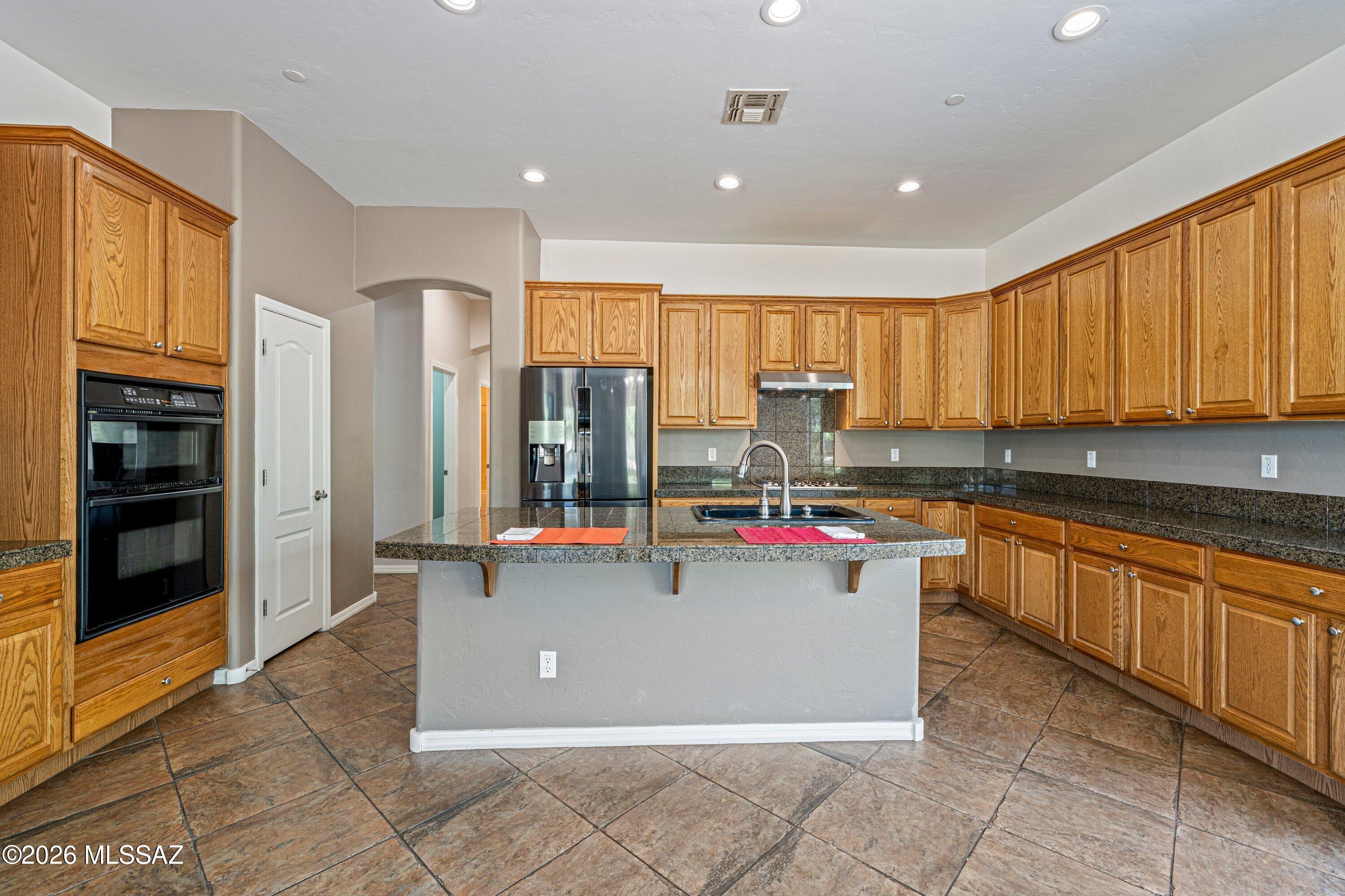 Mira Vista (1-60) - Residential