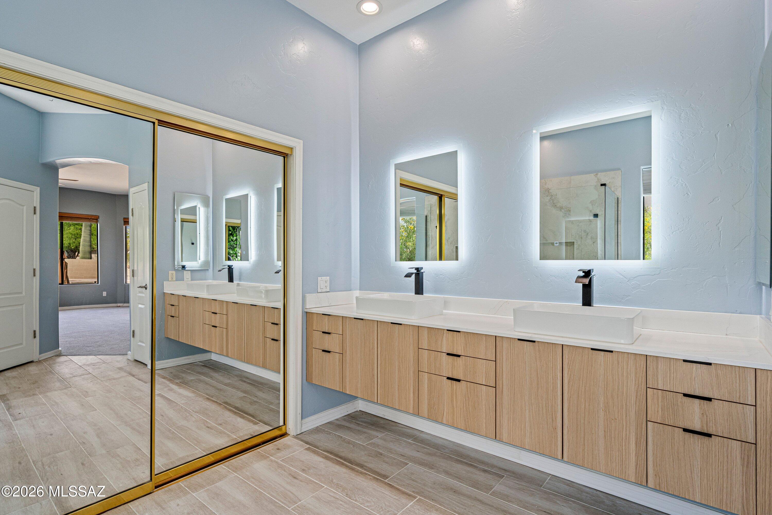 Mira Vista (1-60) - Residential