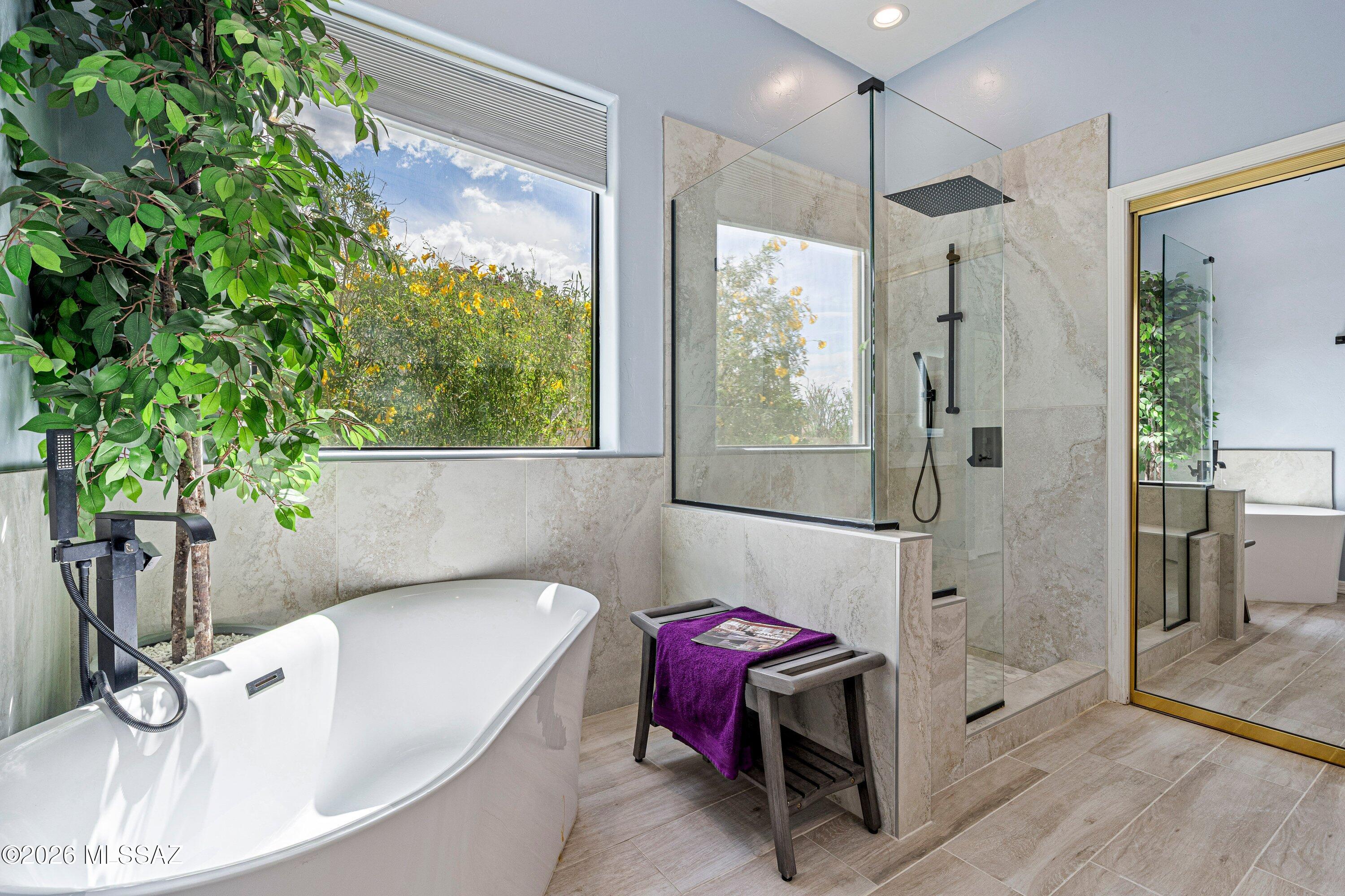 Mira Vista (1-60) - Residential