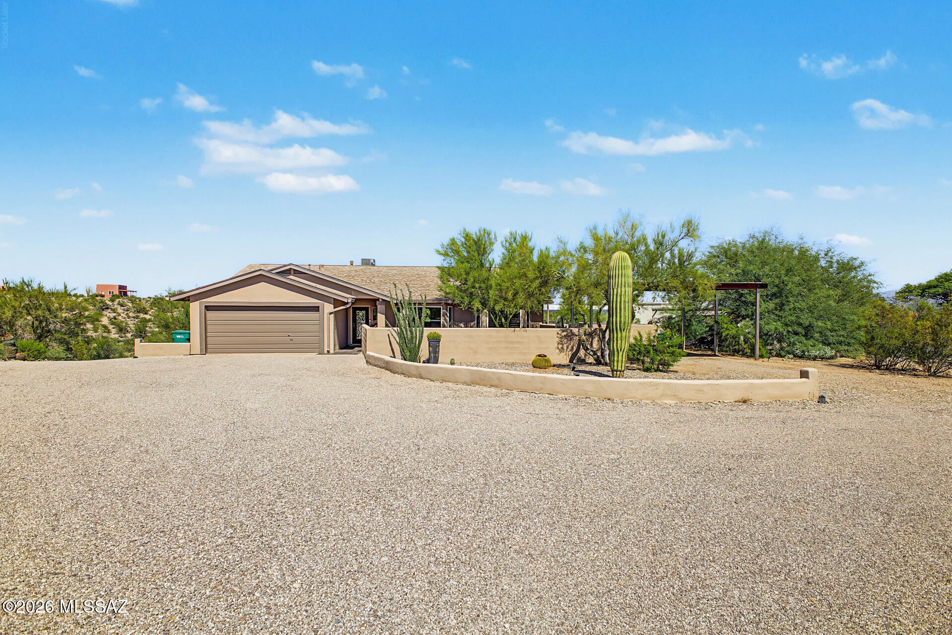 3960 W El Camino Del Cerro