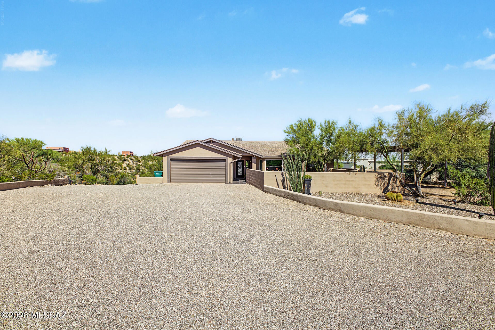 3960 W El Camino Del Cerro