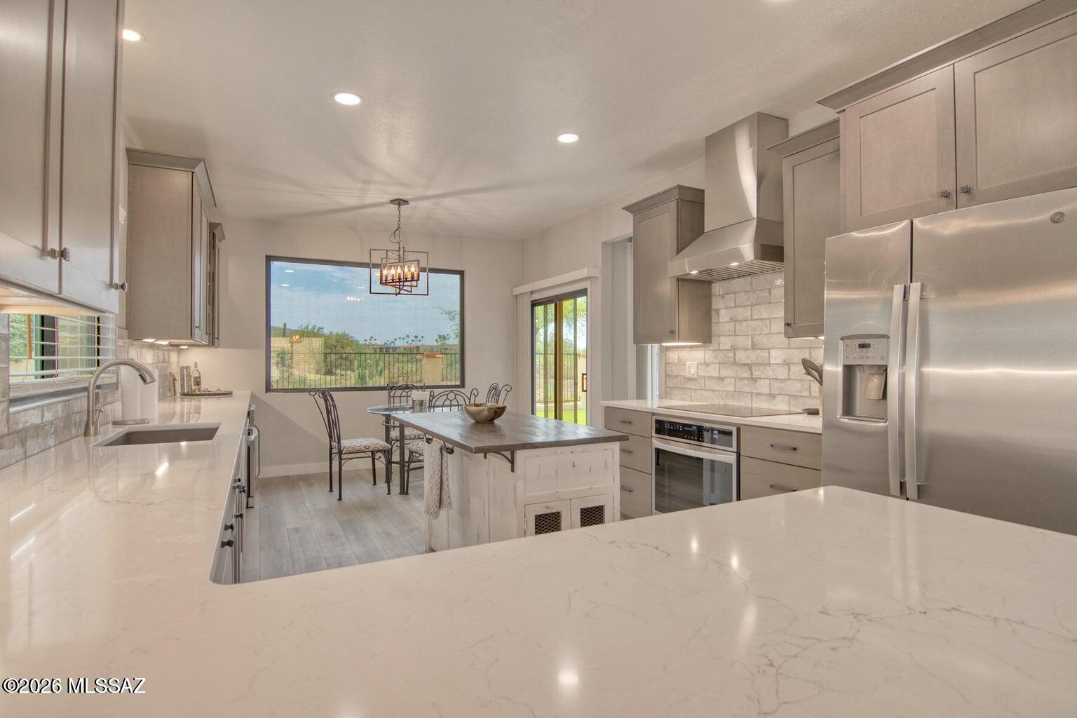 El Conquistador Resort Patio Homes (96-154) - Residential Lease