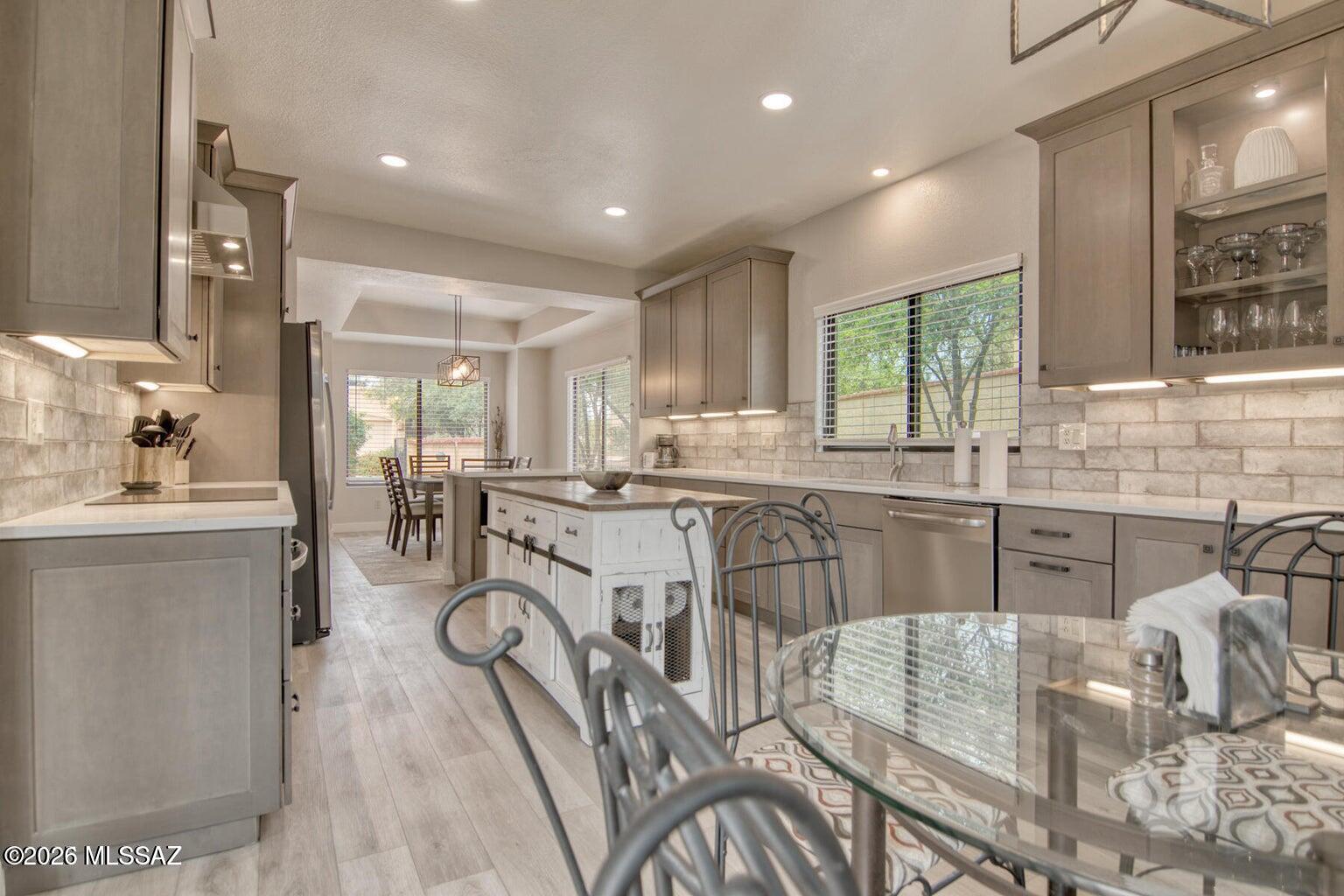 El Conquistador Resort Patio Homes (96-154) - Residential Lease