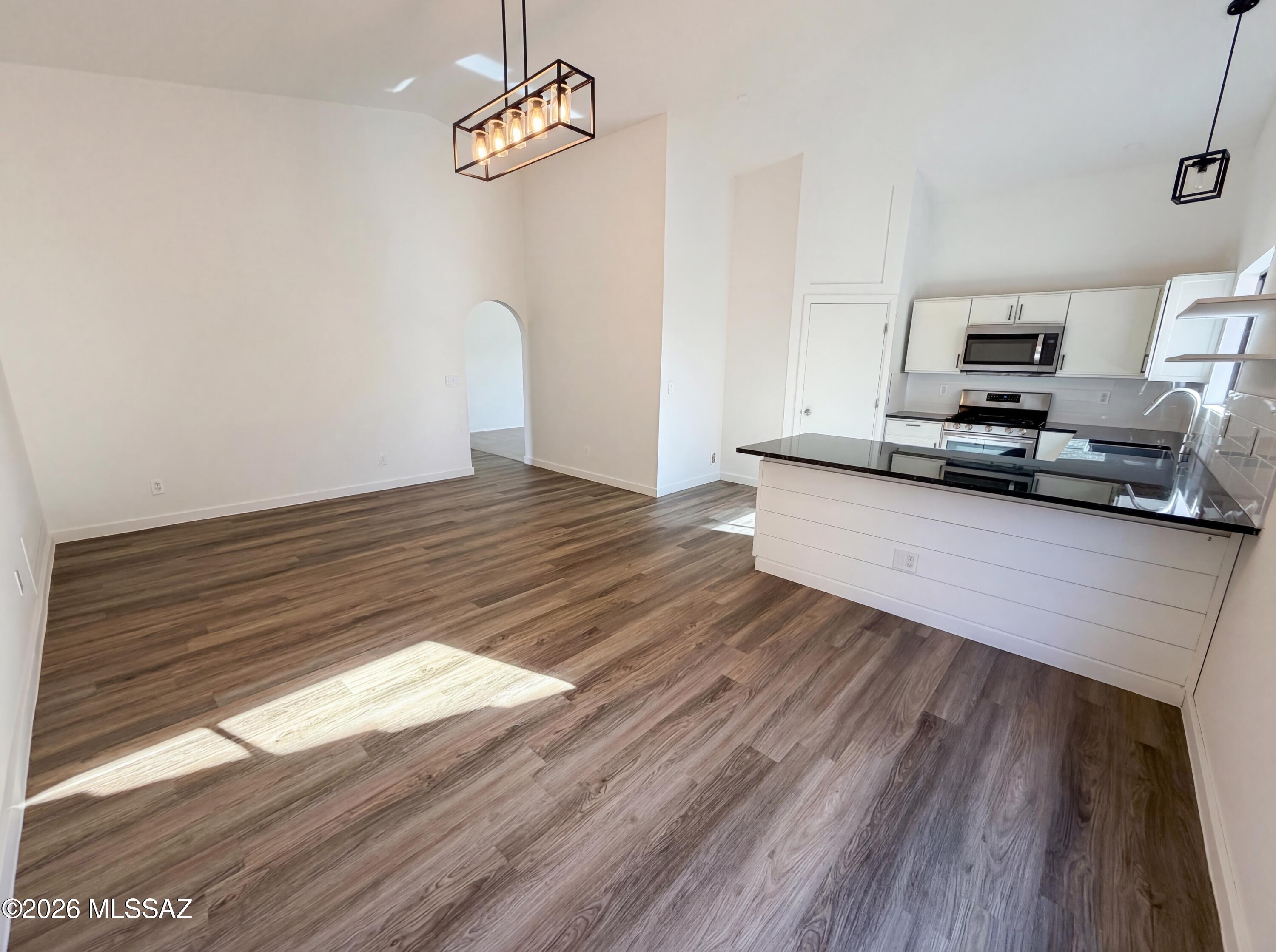 Elliott Homes At Rita Ranch (1-521) - Residential