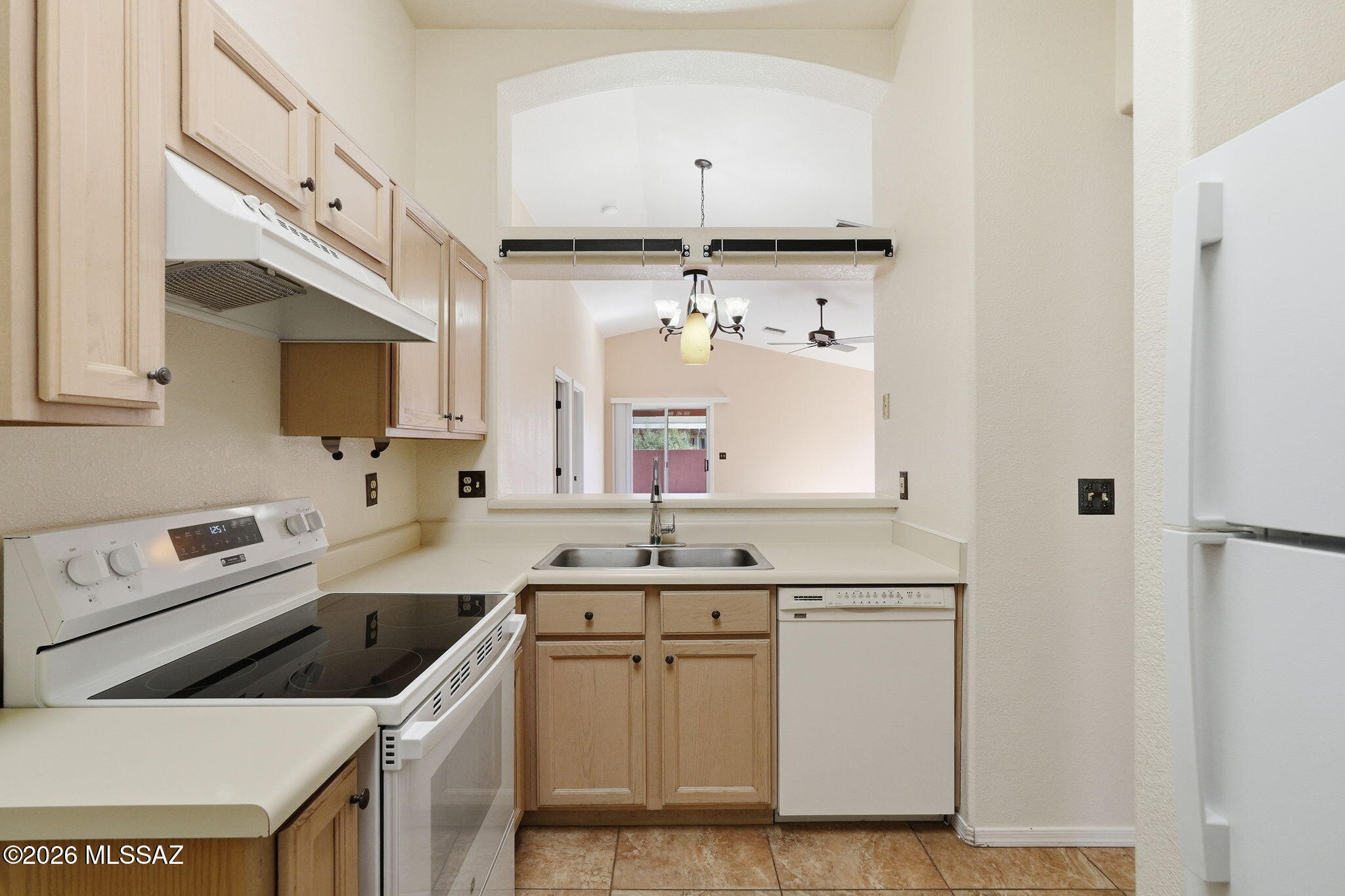 Elliott Homes At Rita Ranch (1-521) - Residential