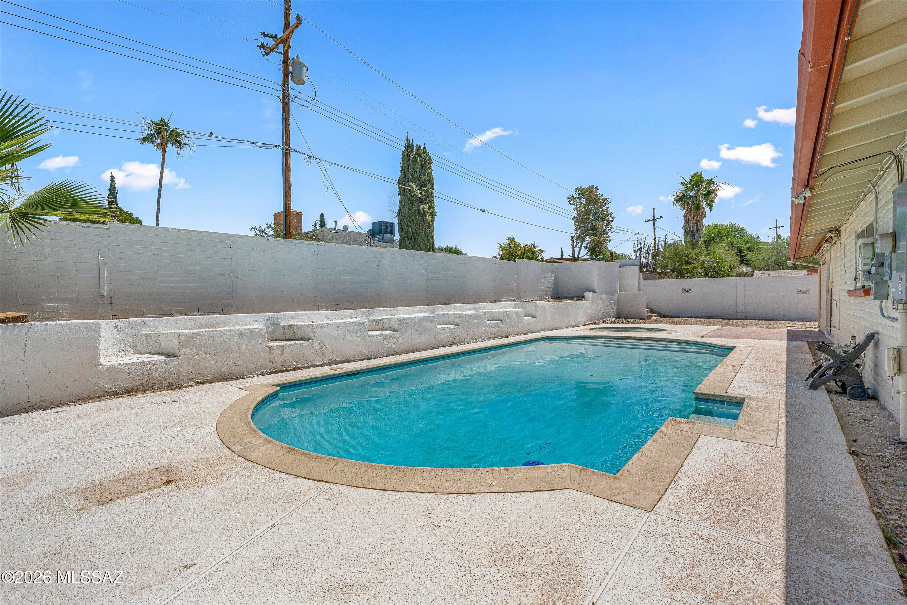 Hermosa Hills Estates - Residential