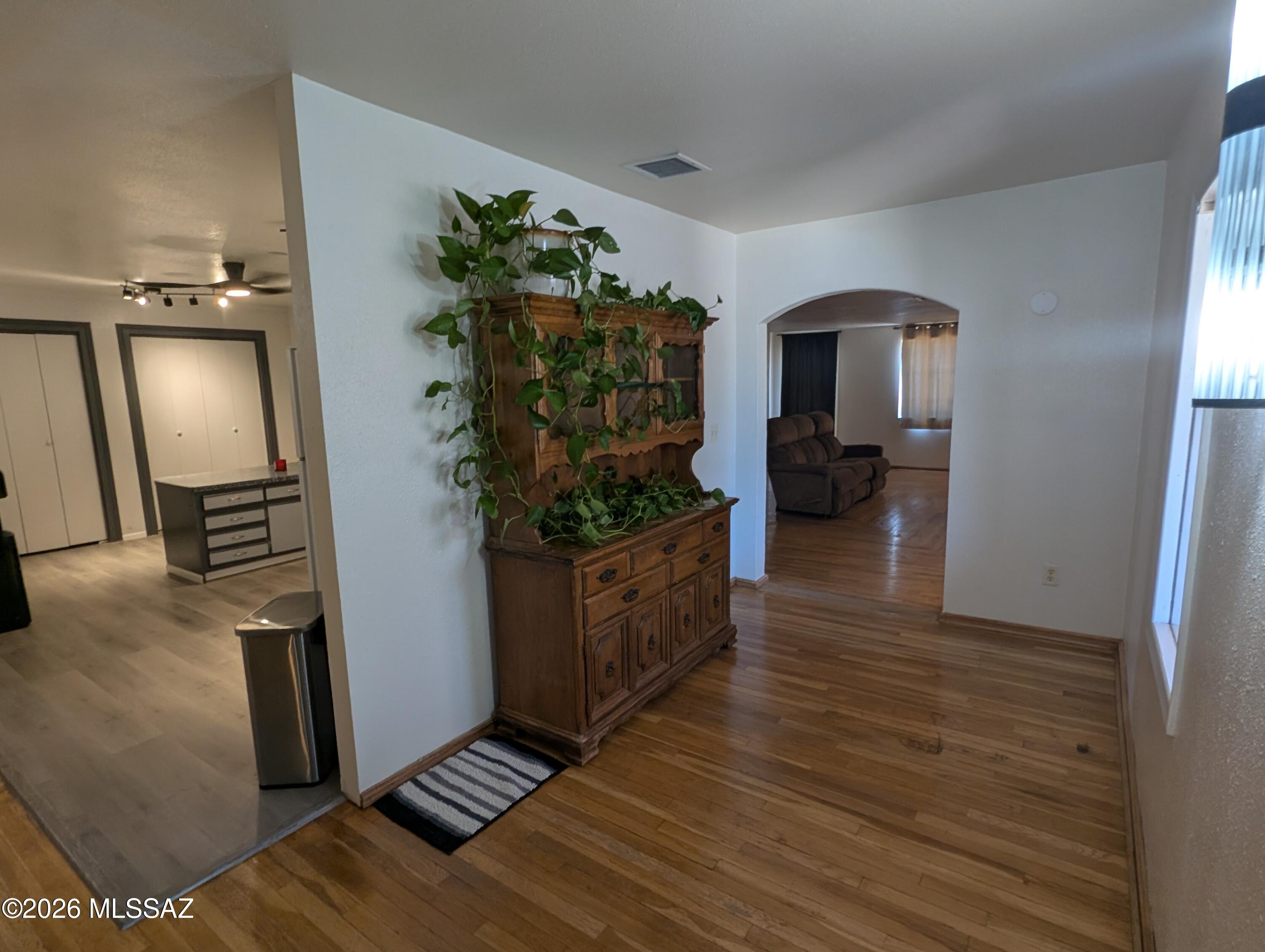 139 E 6th Street