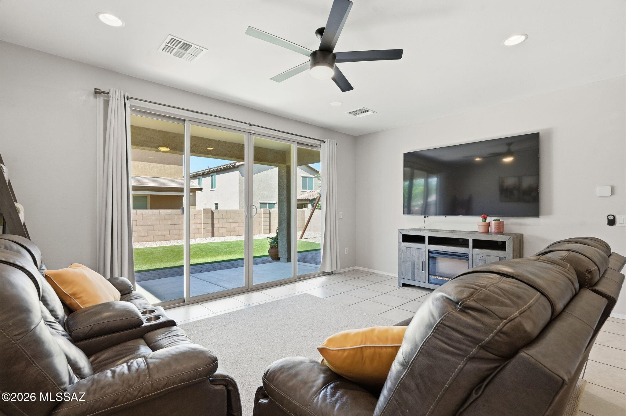 La Estancia De Tucson (1-330) - Residential