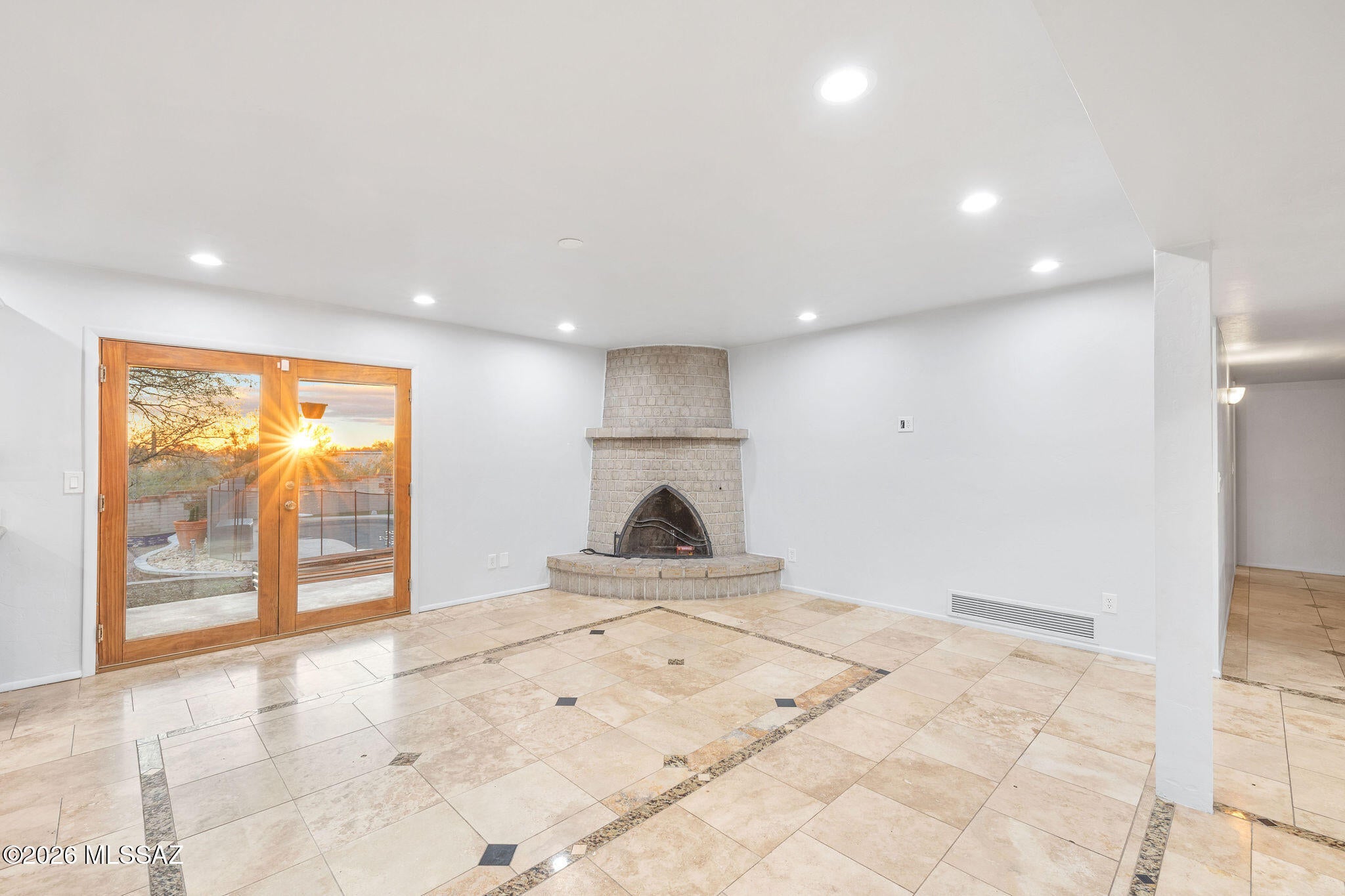 3721 N Sierra Madre Drive