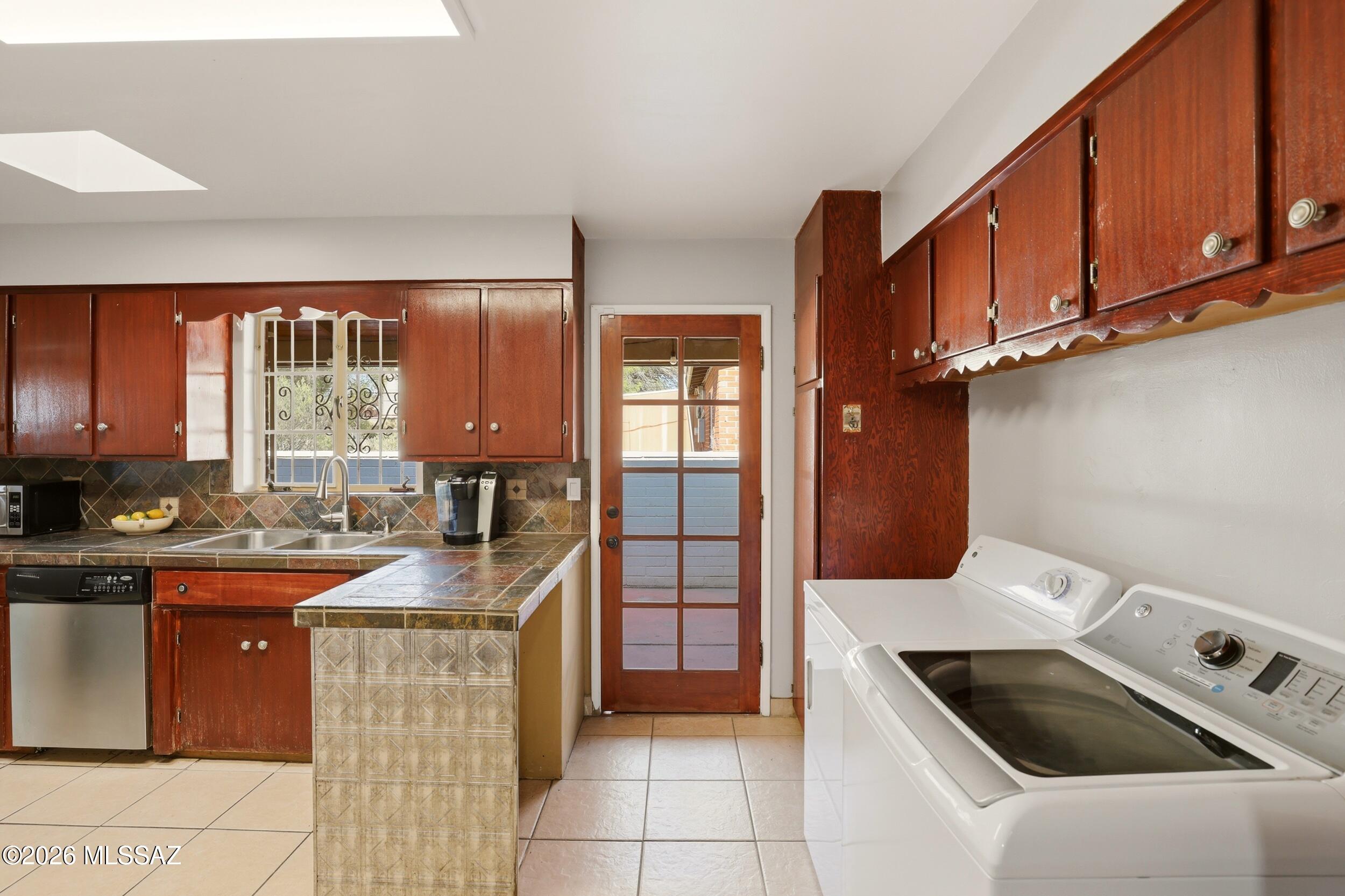 Blenman Annex - Residential
