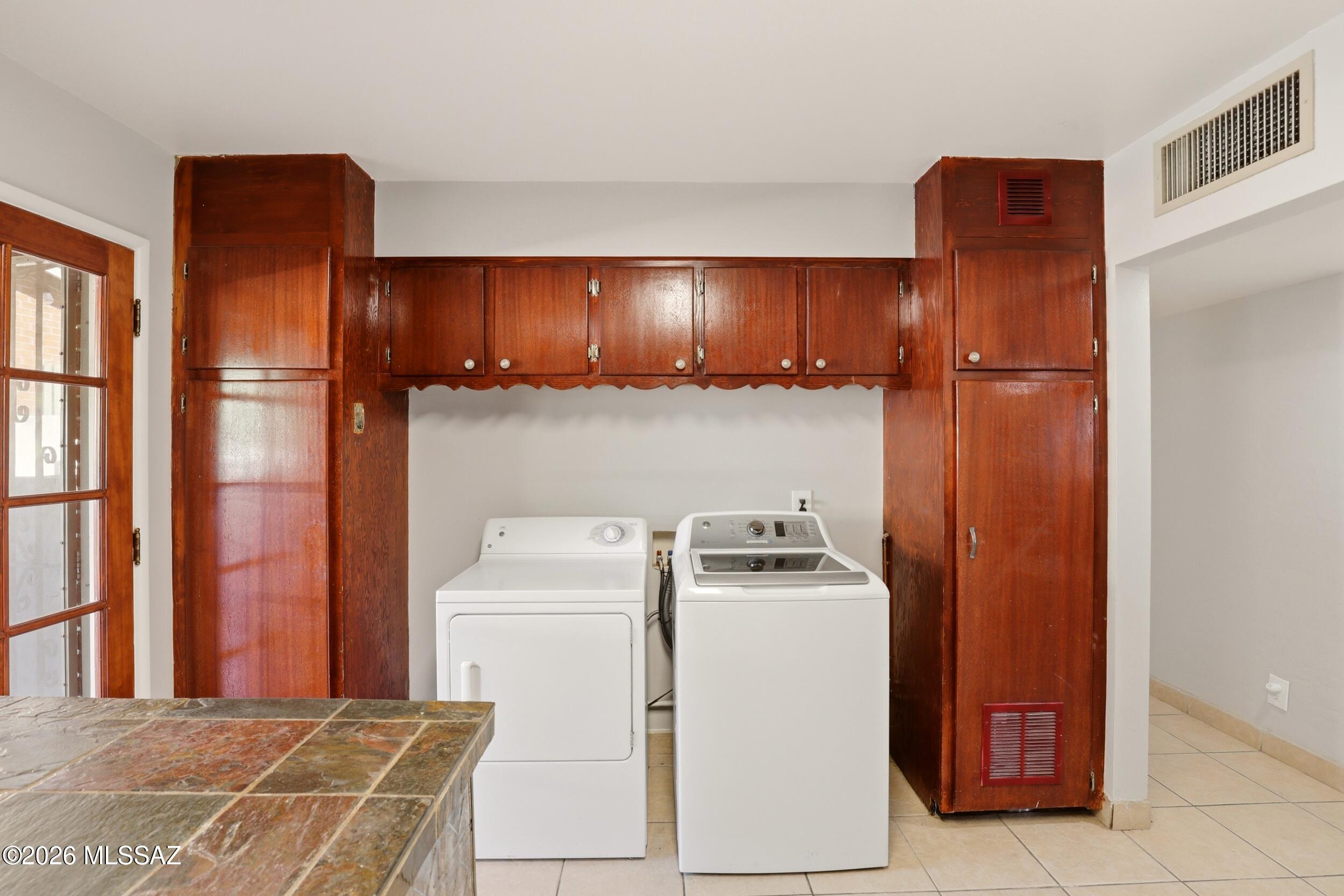 Blenman Annex - Residential