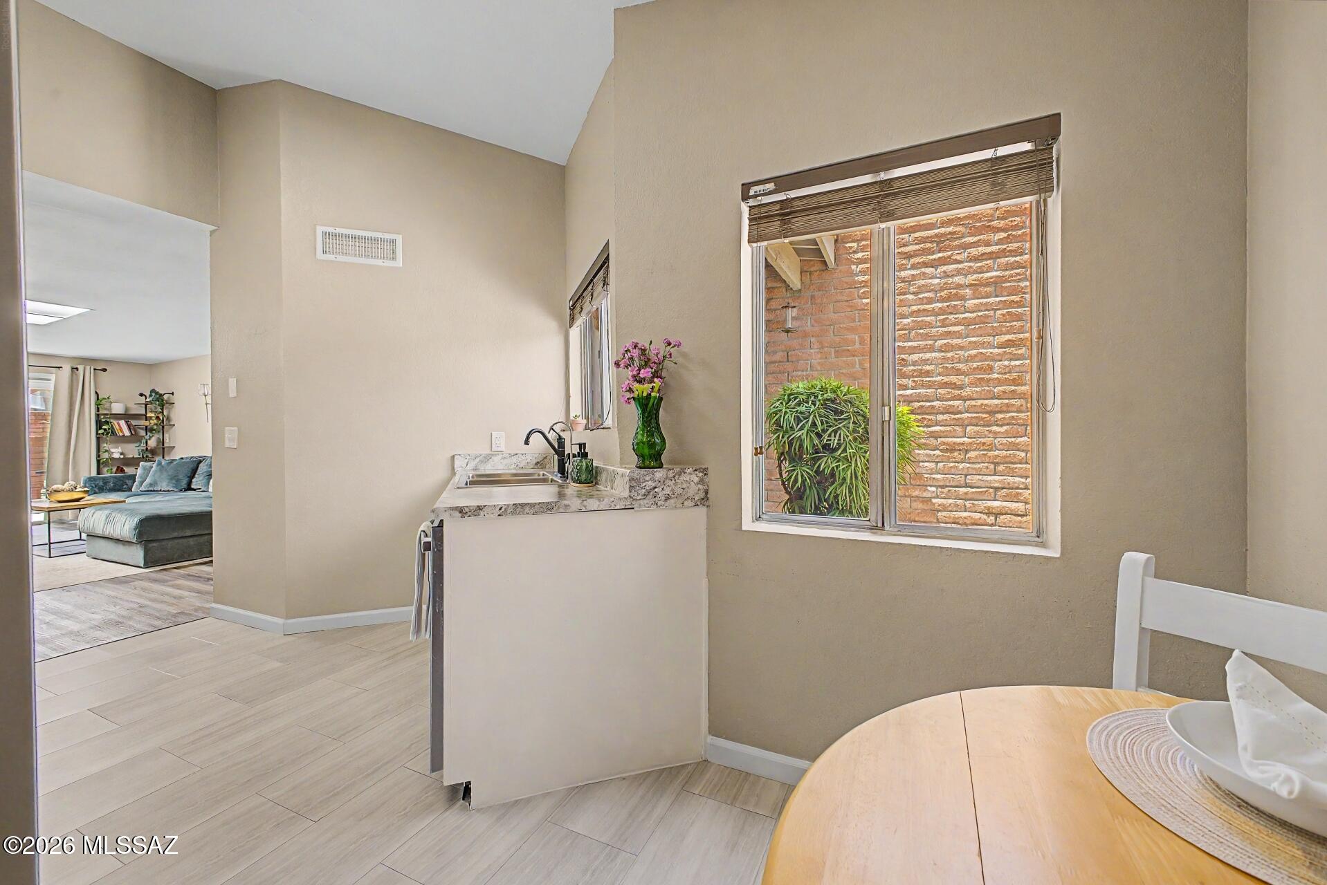 McCormick PlaceTwnhms Blk III (1-71) - Residential