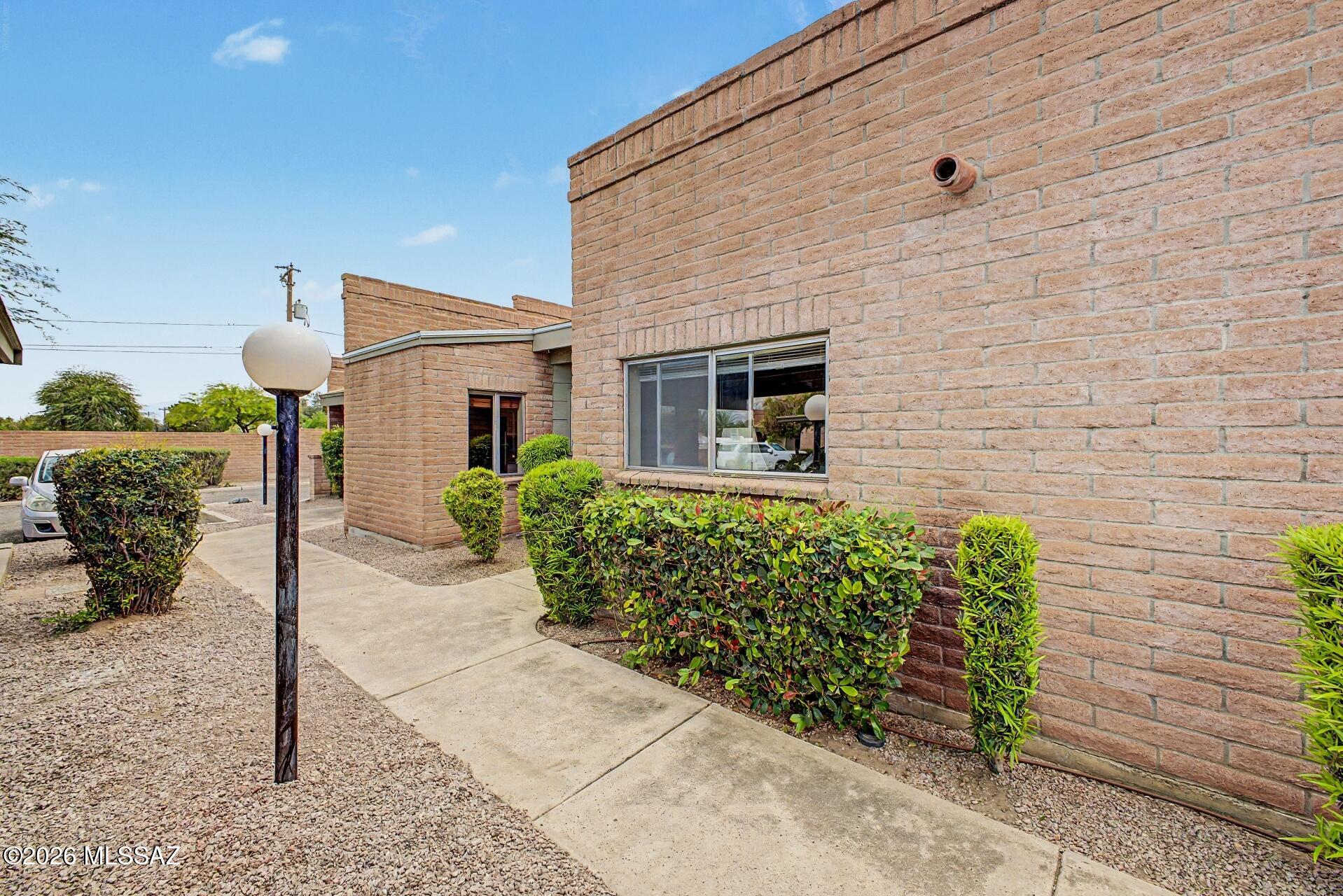 McCormick PlaceTwnhms Blk III (1-71) - Residential