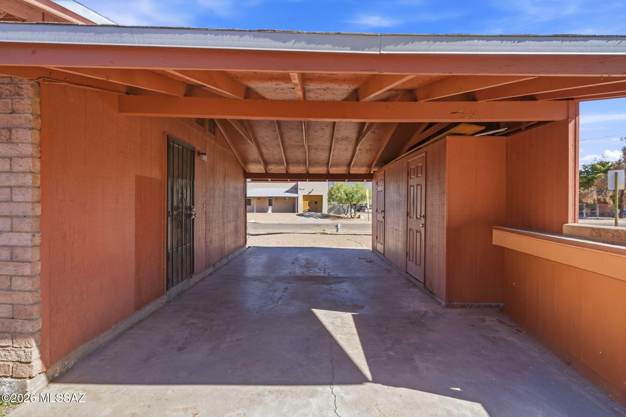 1136-1152 E Hedrick Drive