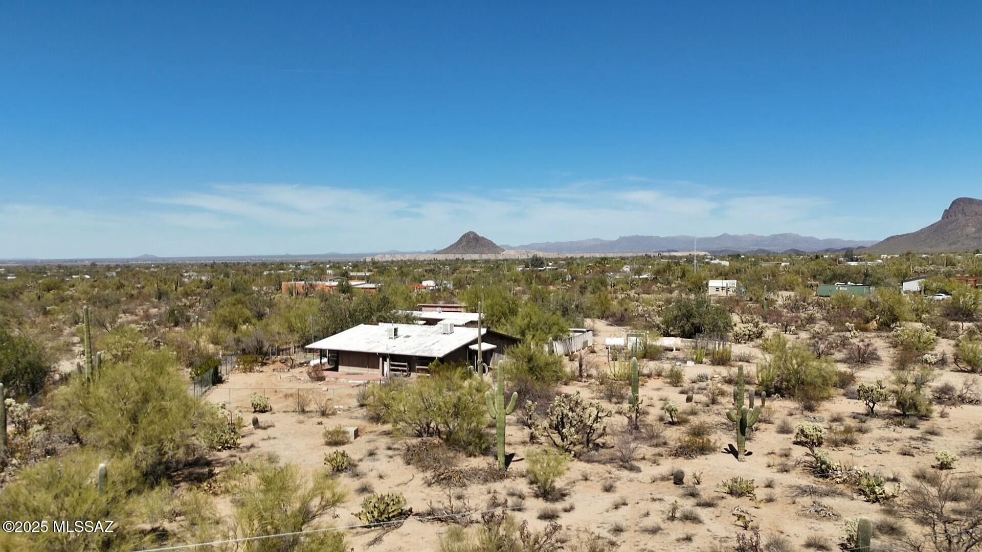 11480 W Triple J Way 000