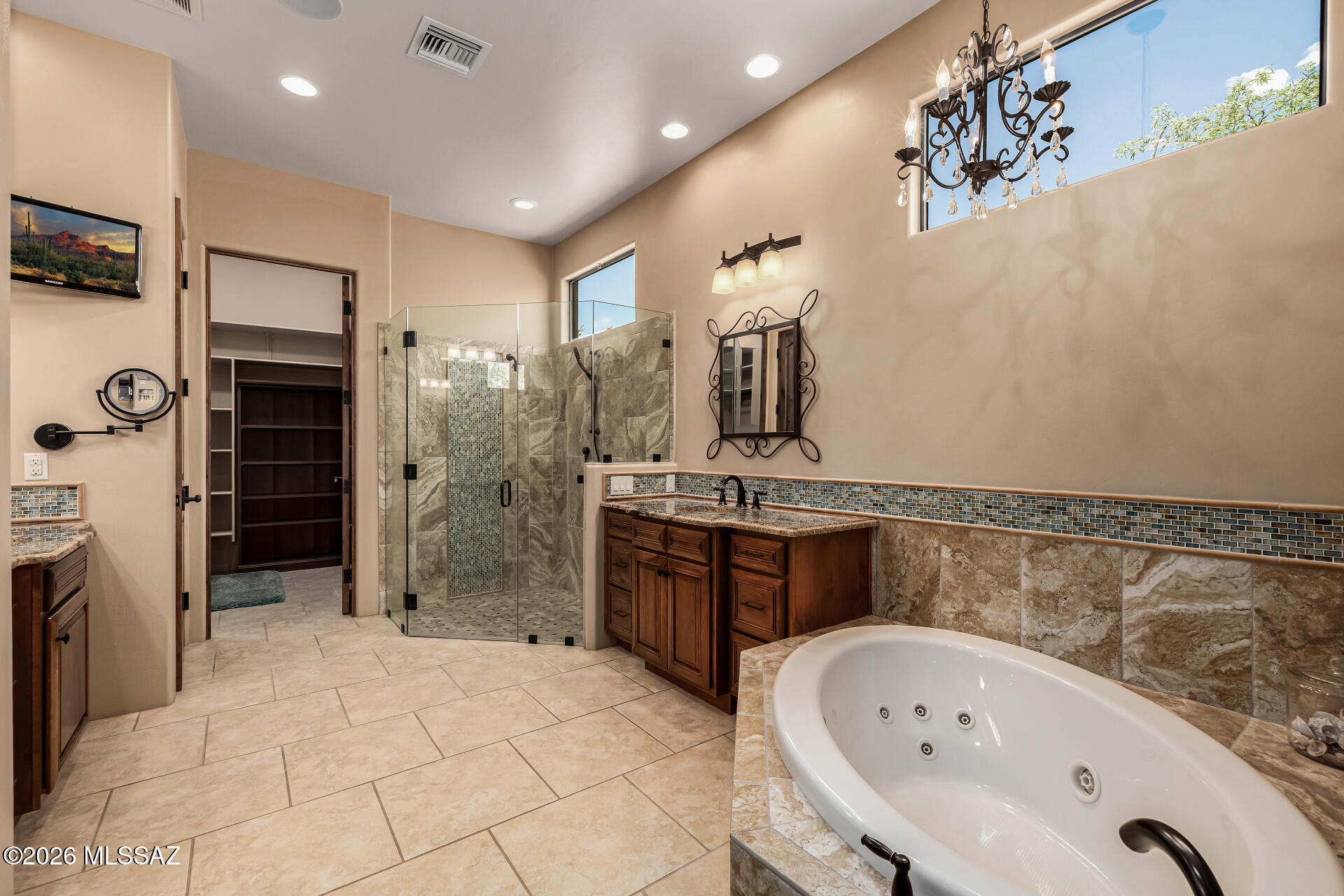 Coyote Creek (1-395) - Residential