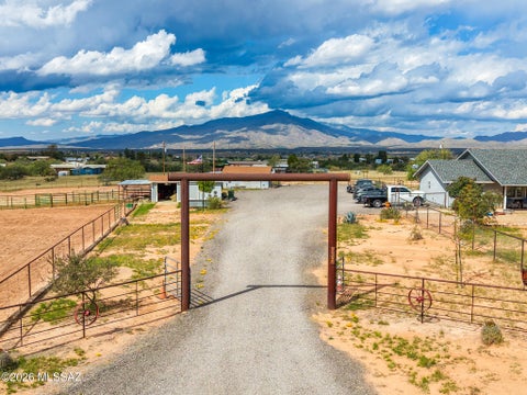 Photo of 3324 W Thunderbird Trail, Benson, AZ 85602 (MLS # 22625934)