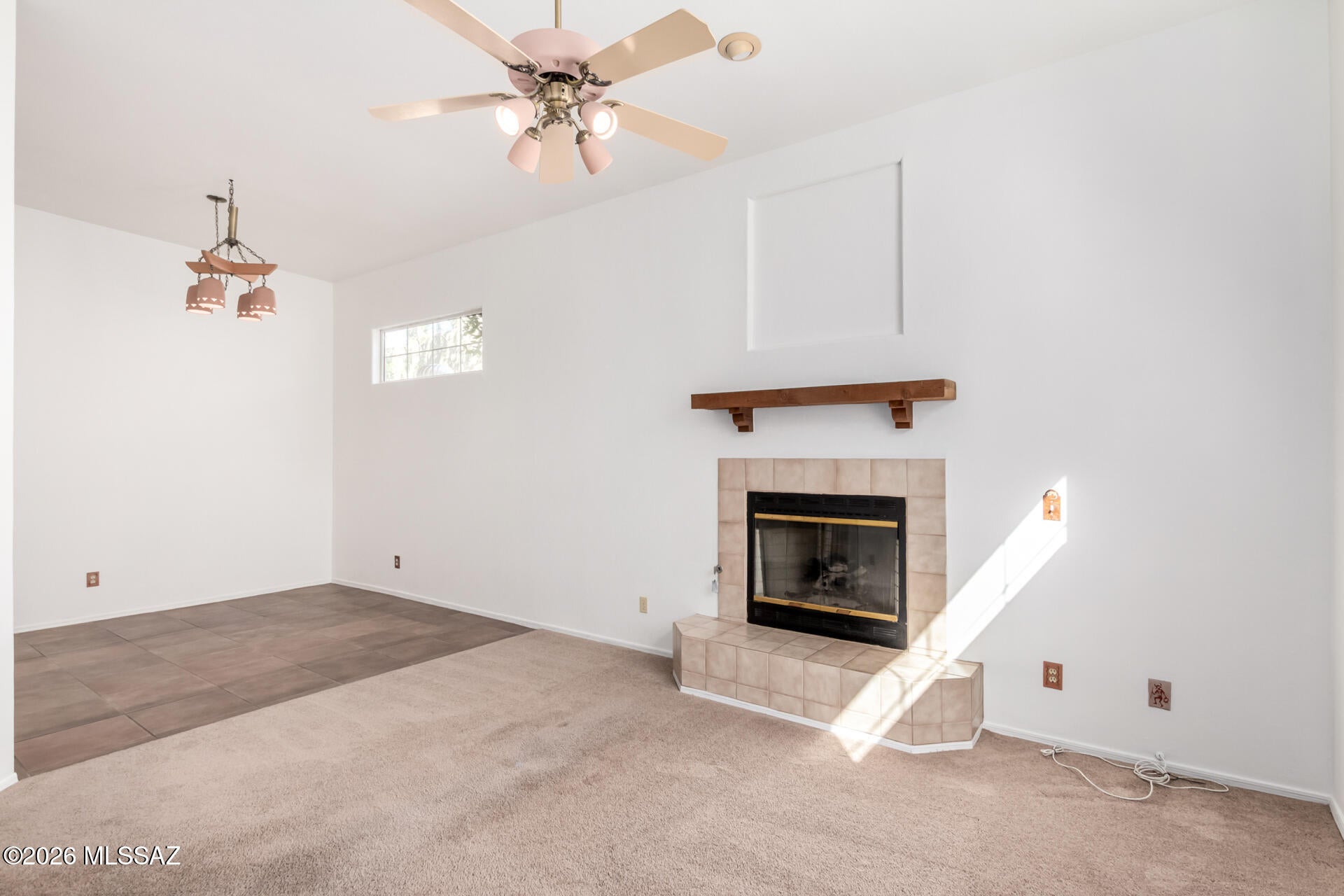 3751 N Avenida Flamante