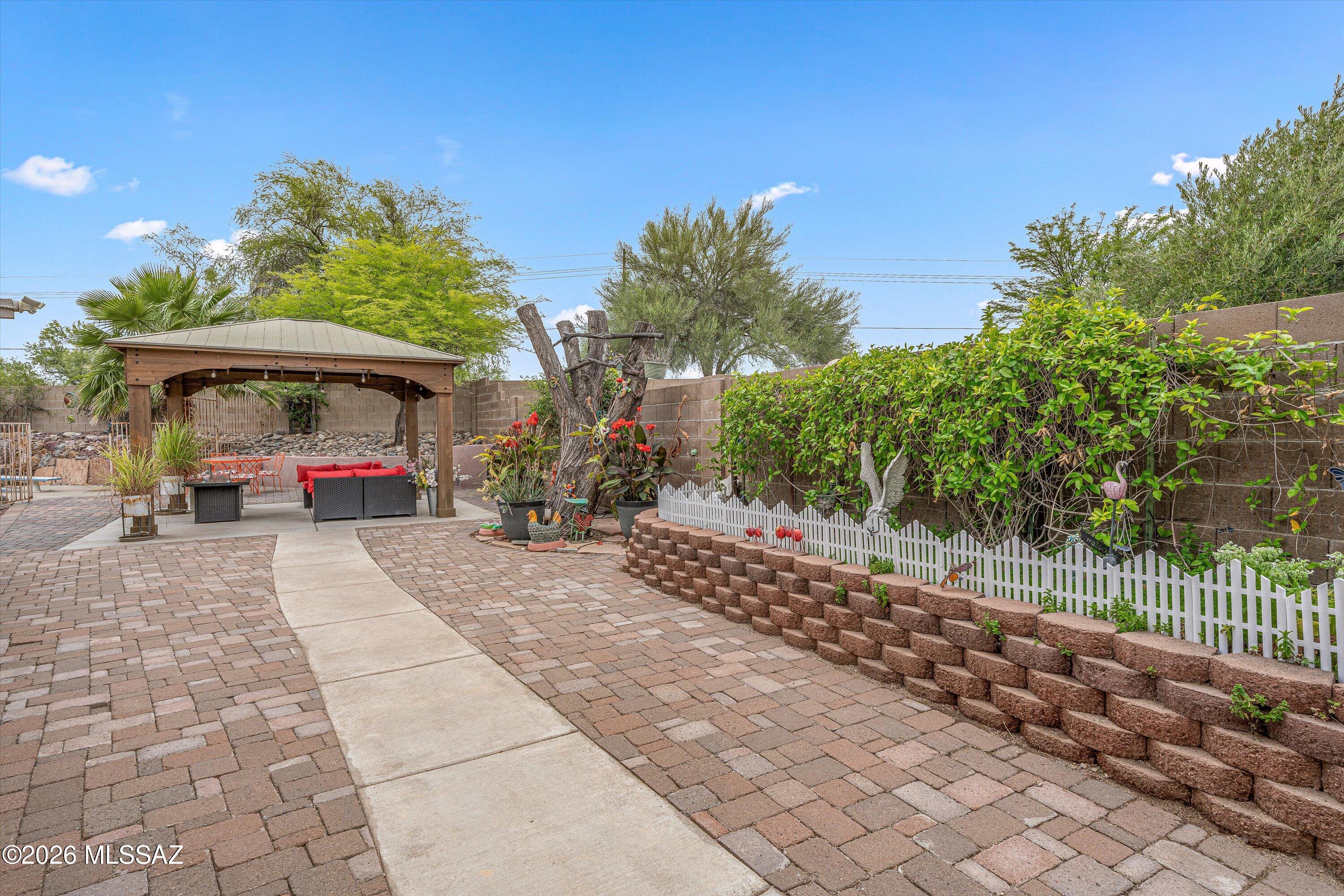 Sierra Linda (1-42) - Residential