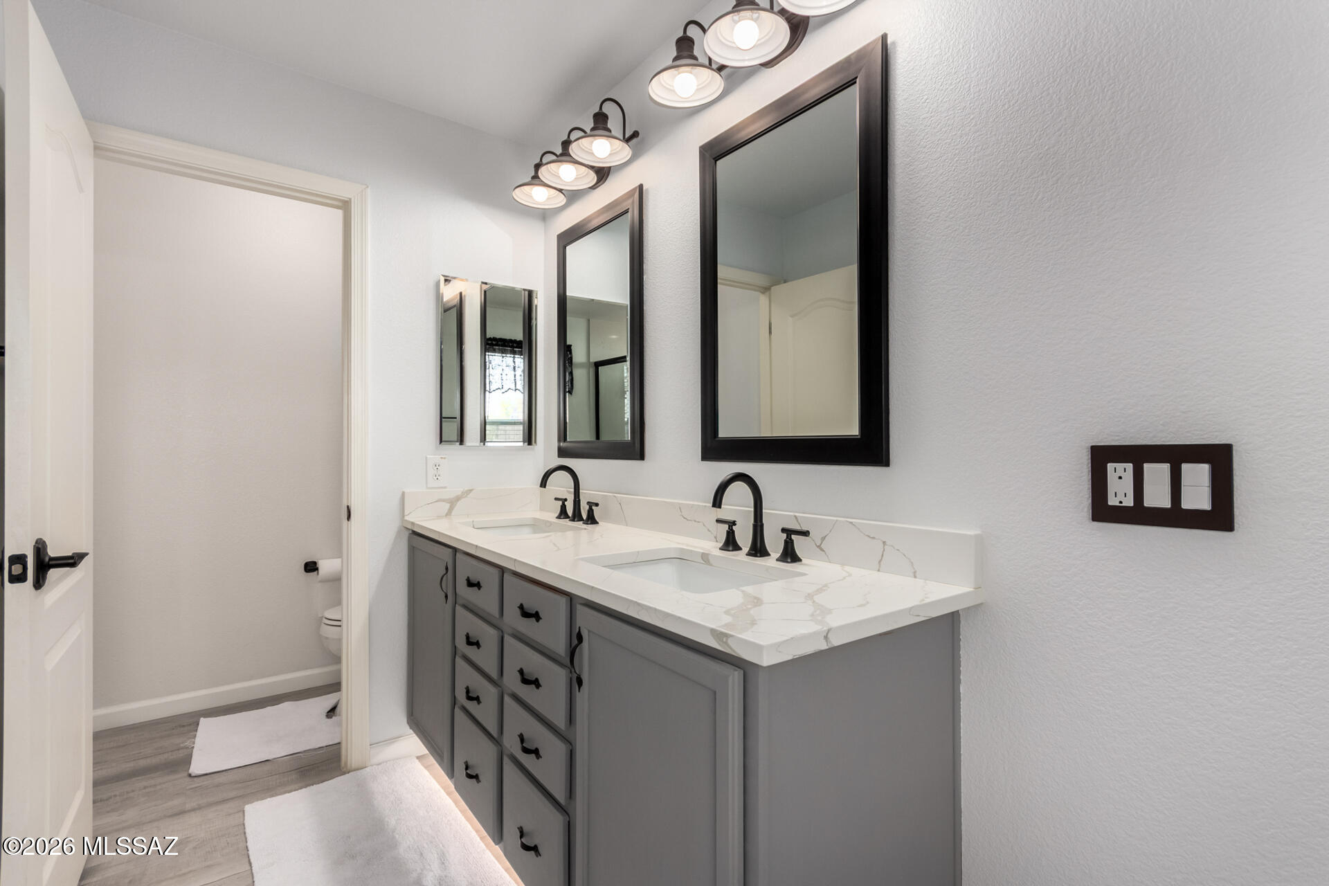 5650 W Copperhead Drive