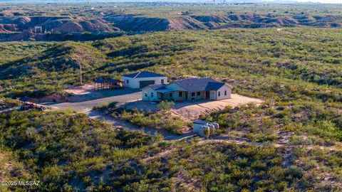 Photo of 1121 N Apache Ridge Road, Benson, AZ 85602 (MLS # 22608805)