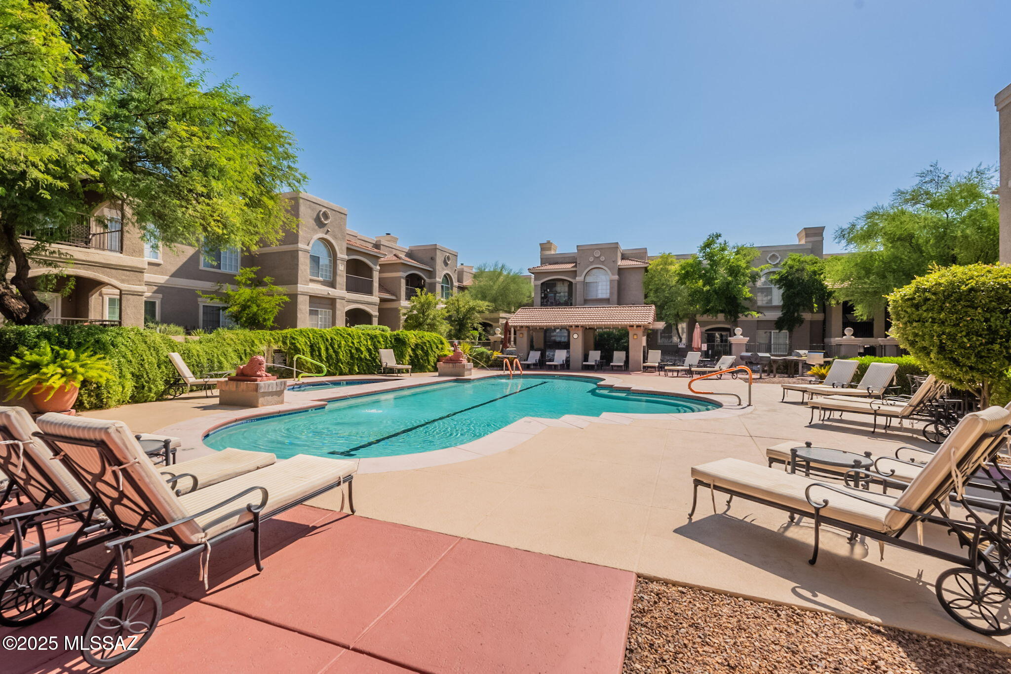 The Boulders at La Reserve Condominiums - Residential