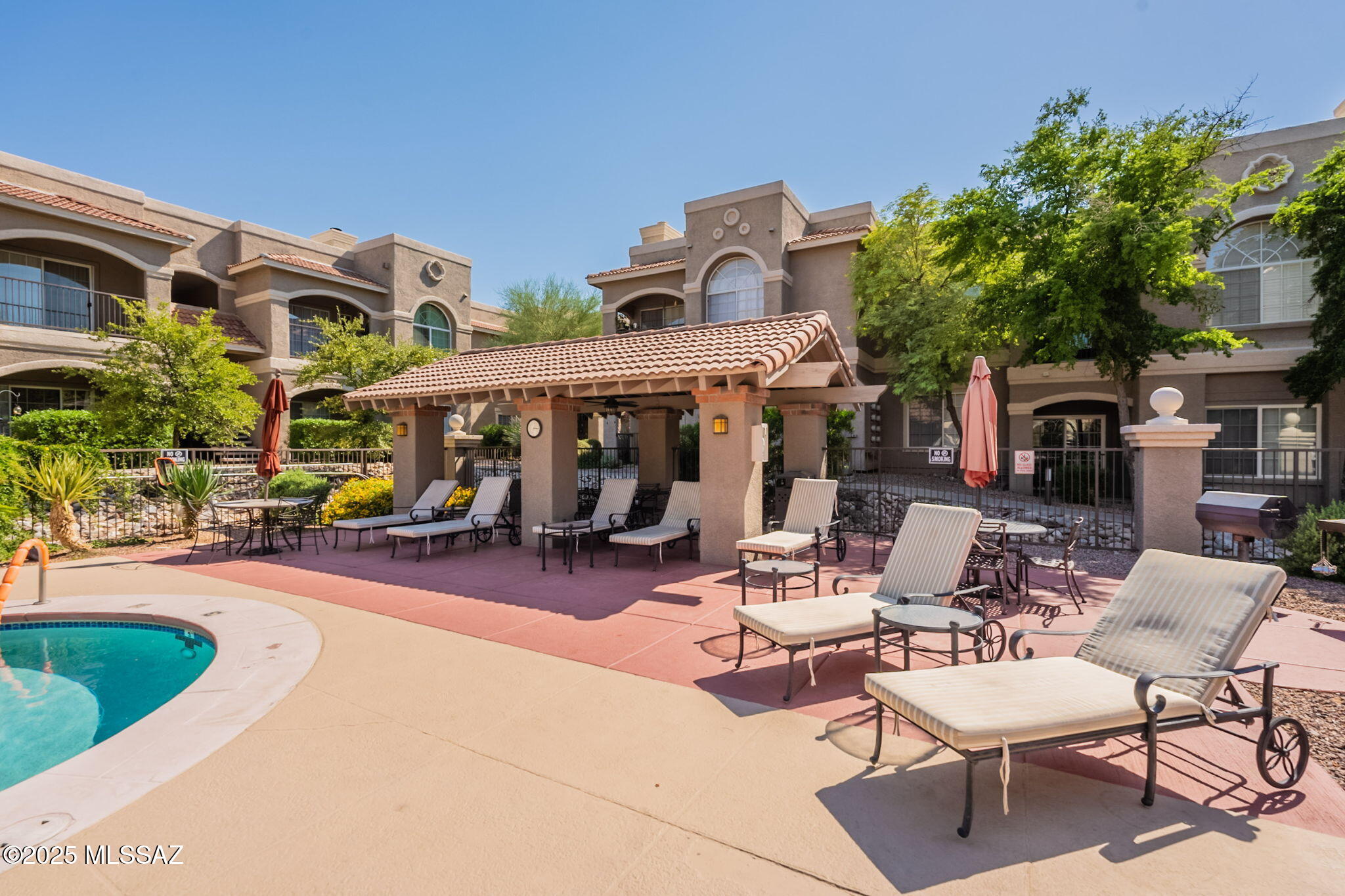 The Boulders at La Reserve Condominiums - Residential