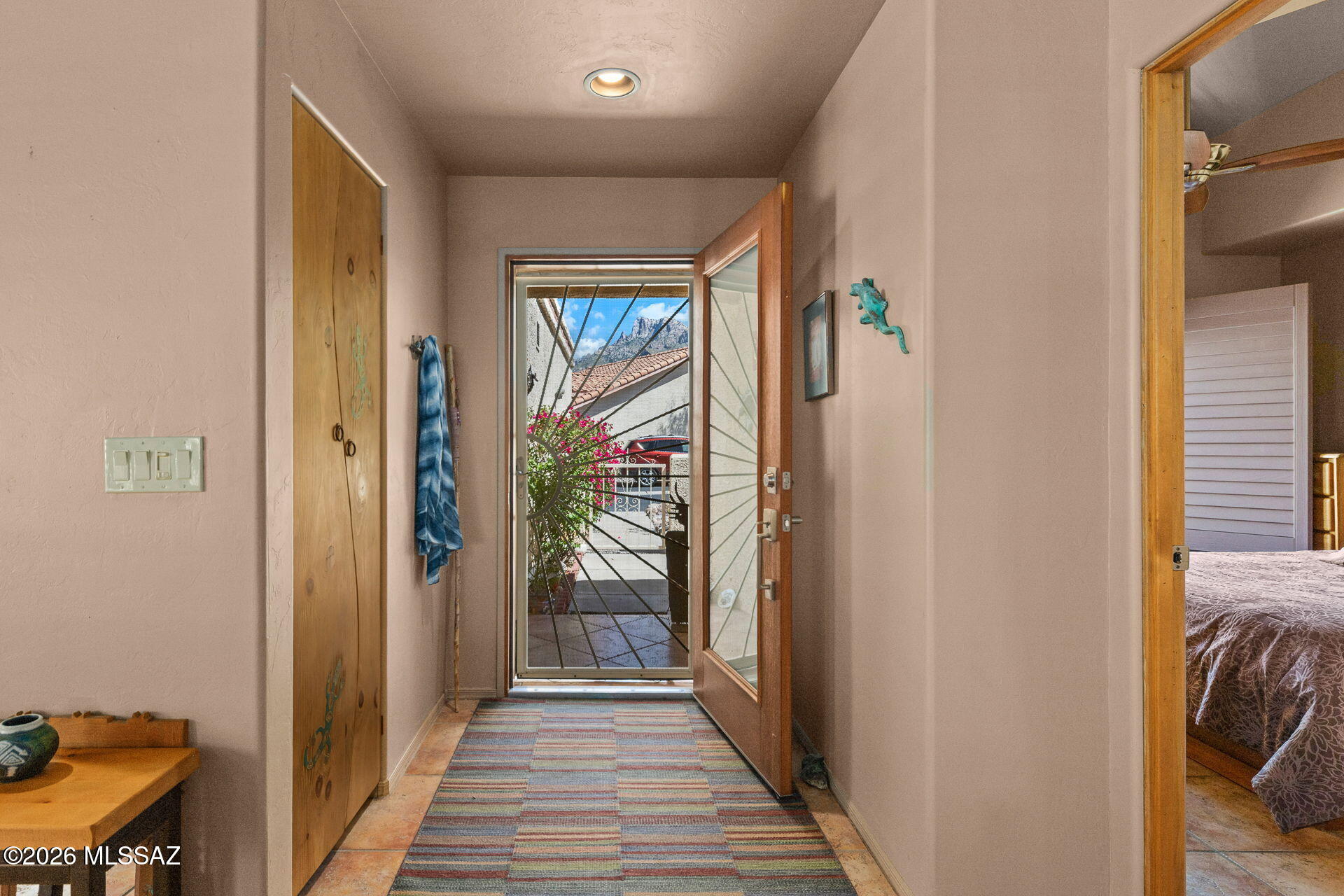67 E Horizon Circle