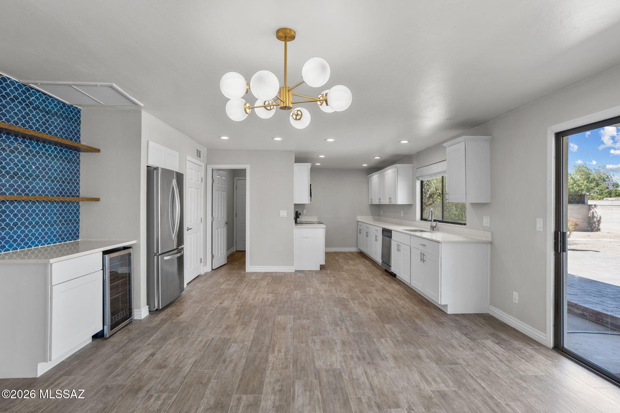 Broadway East (113-253) - Residential