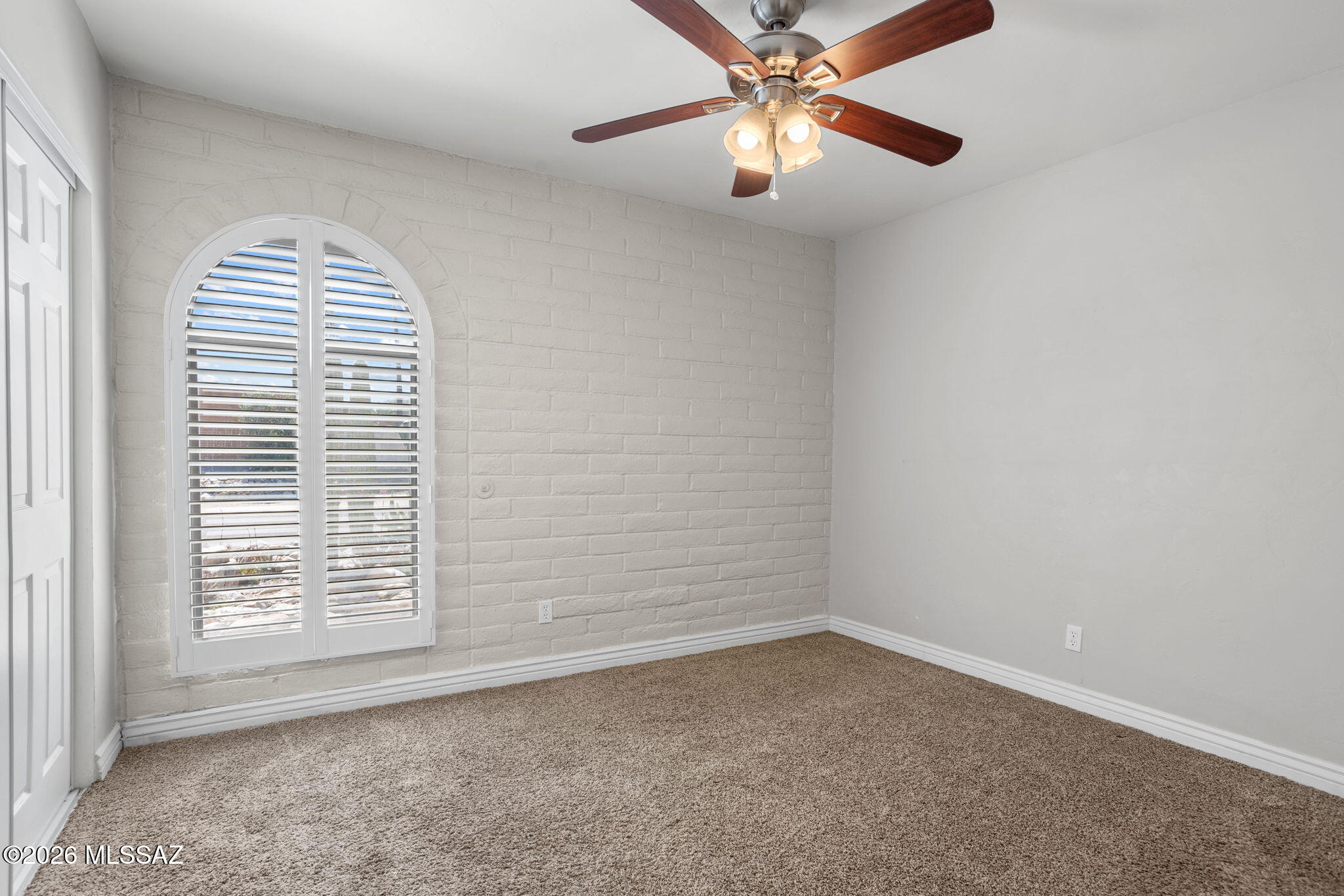 Broadway East (113-253) - Residential