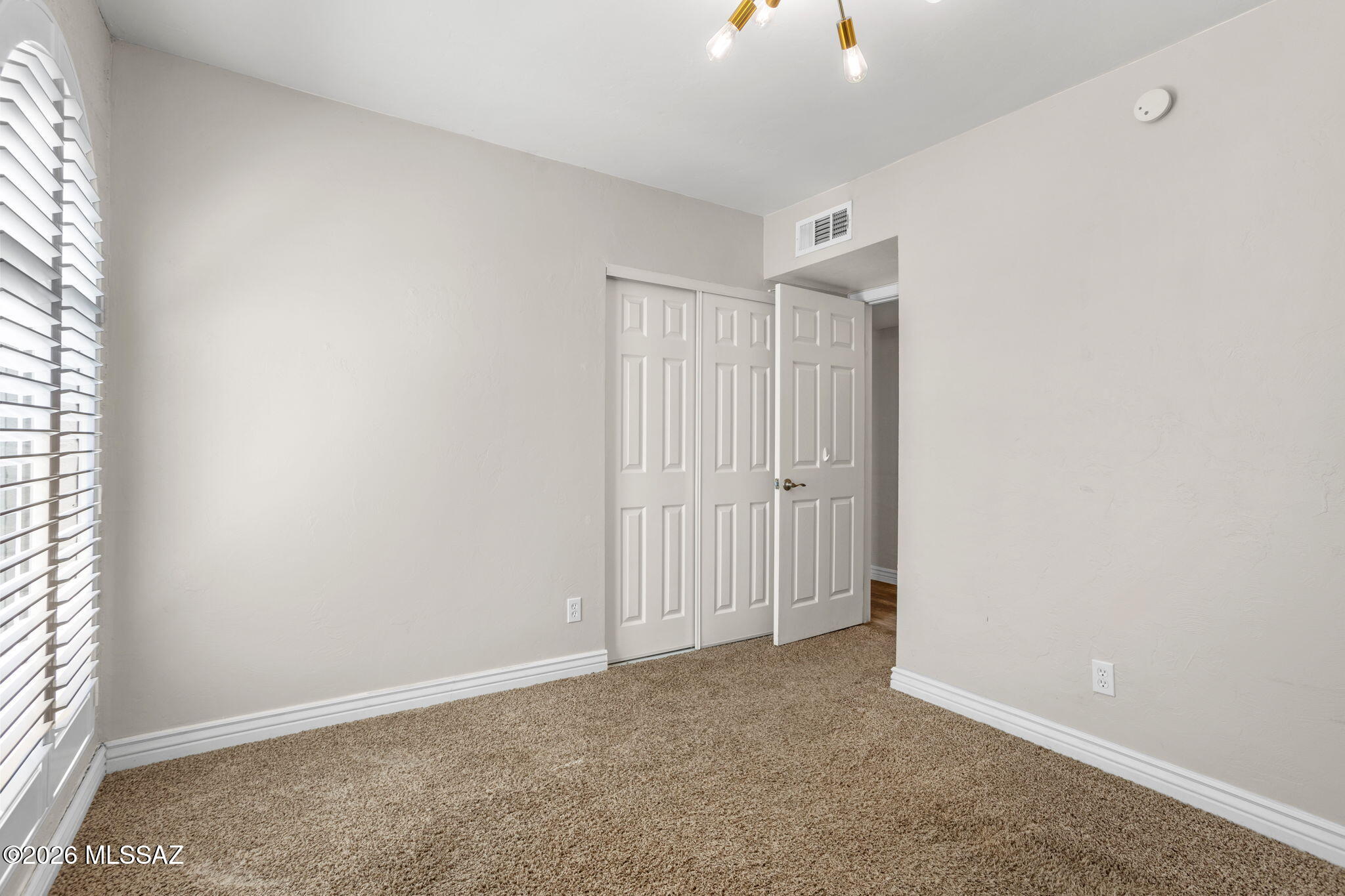 Broadway East (113-253) - Residential