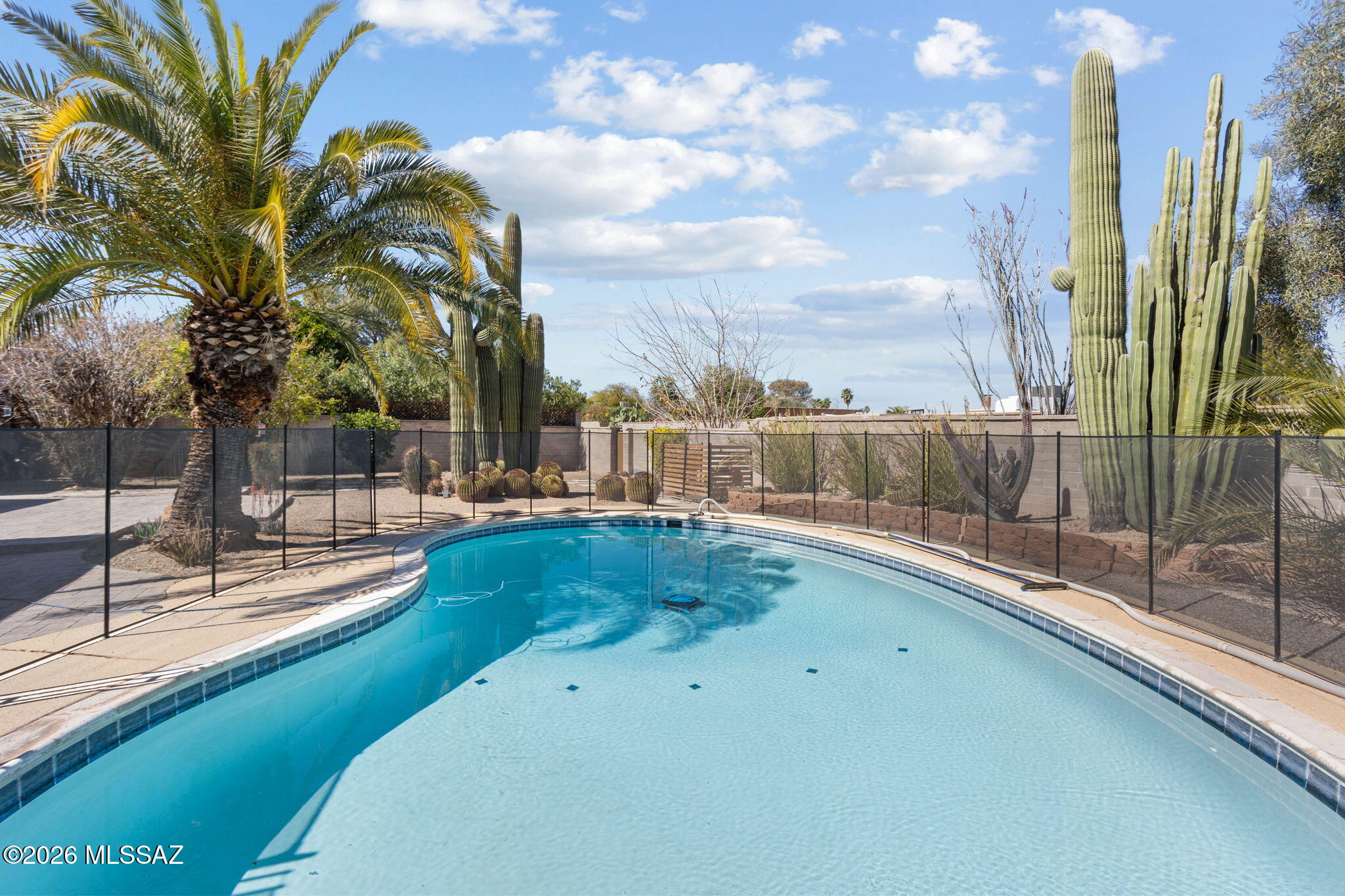 Broadway East (113-253) - Residential