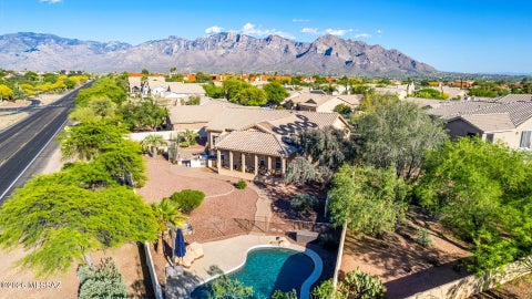 Photo of 1738 W Lost Moon Court, Tucson, AZ 85737 (MLS # 22624944)