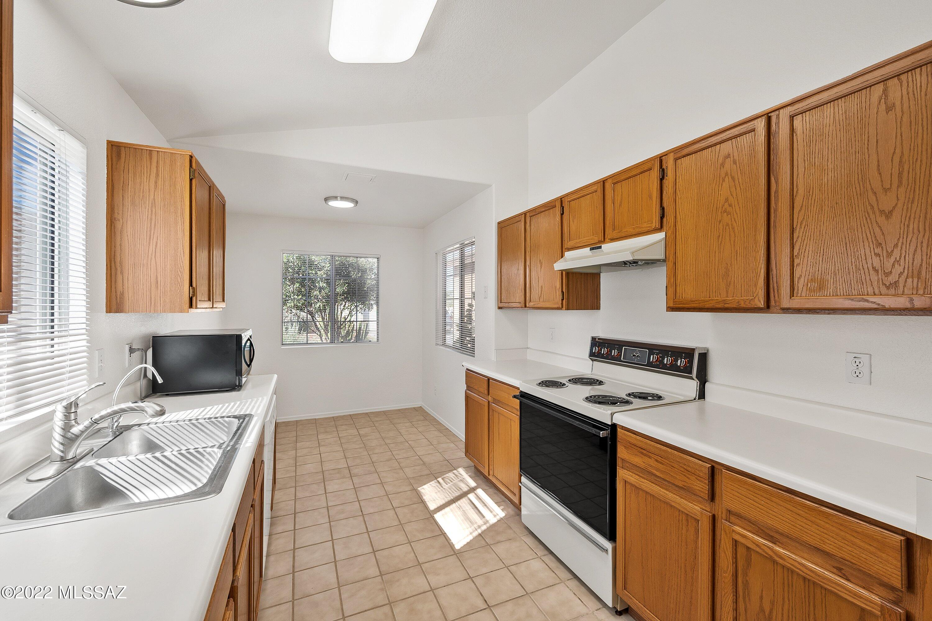 Hobby Horse Ranch (The Patios At) - Residential Lease
