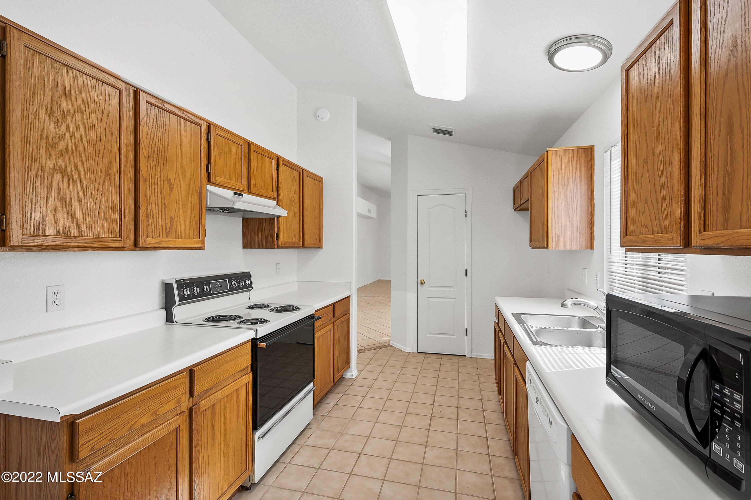 Hobby Horse Ranch (The Patios At) - Residential Lease