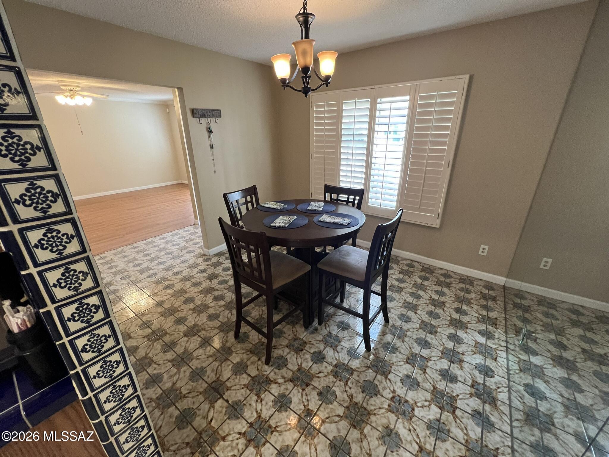 1090 N Caribe Avenue