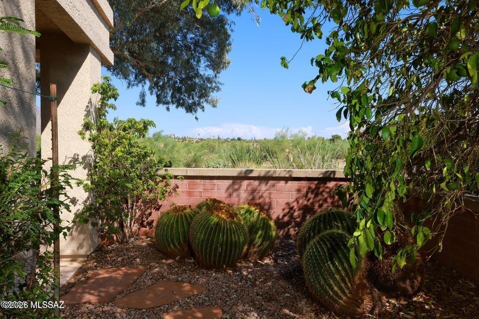 Tucson National Townhomes West III(1-46) - Residential Lease