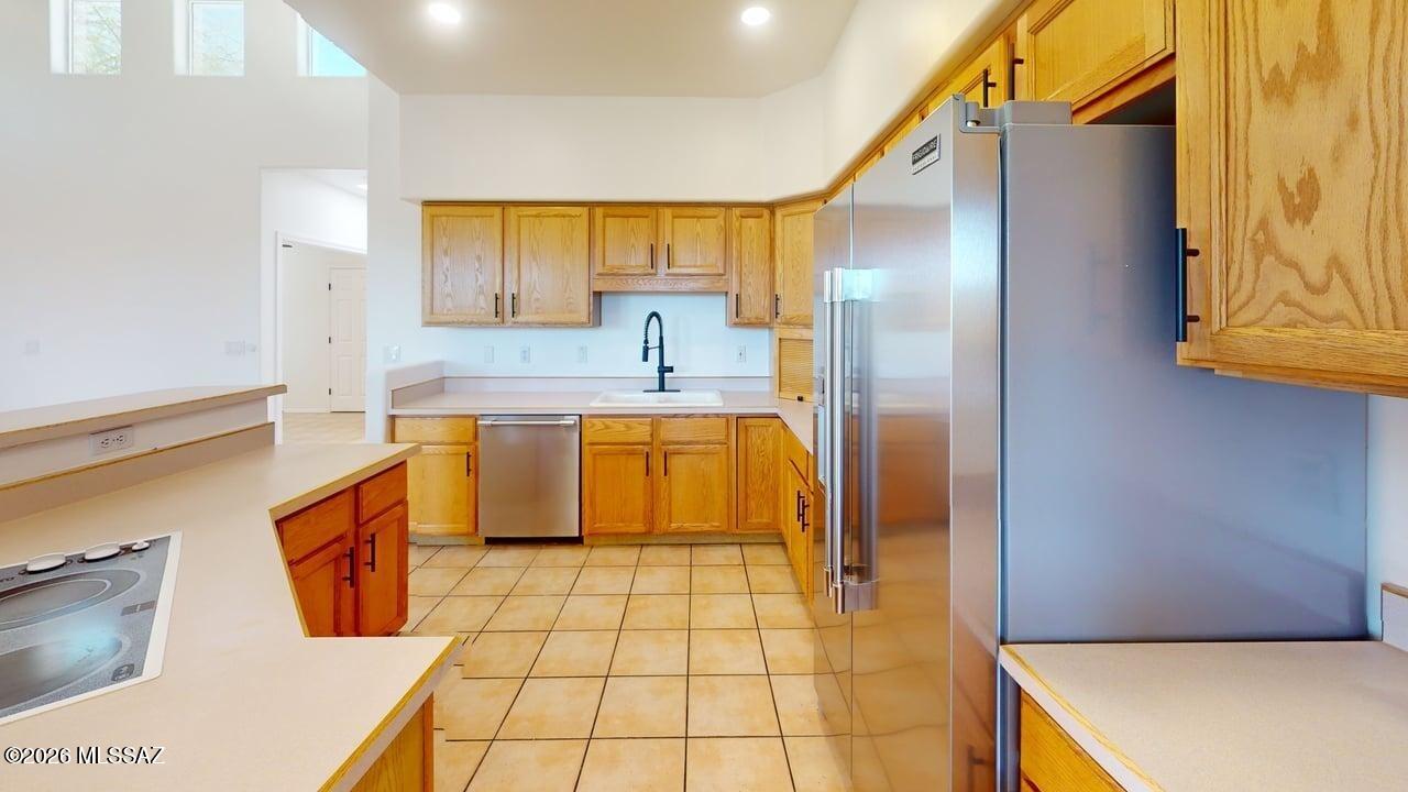 Tucson National Townhomes West III(1-46) - Residential Lease