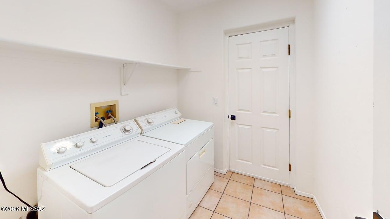 Tucson National Townhomes West III(1-46) - Residential Lease