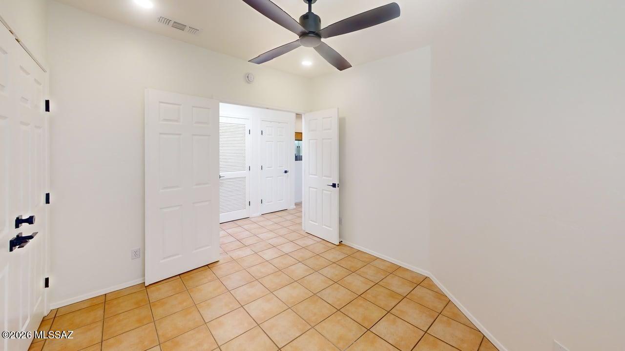 Tucson National Townhomes West III(1-46) - Residential Lease