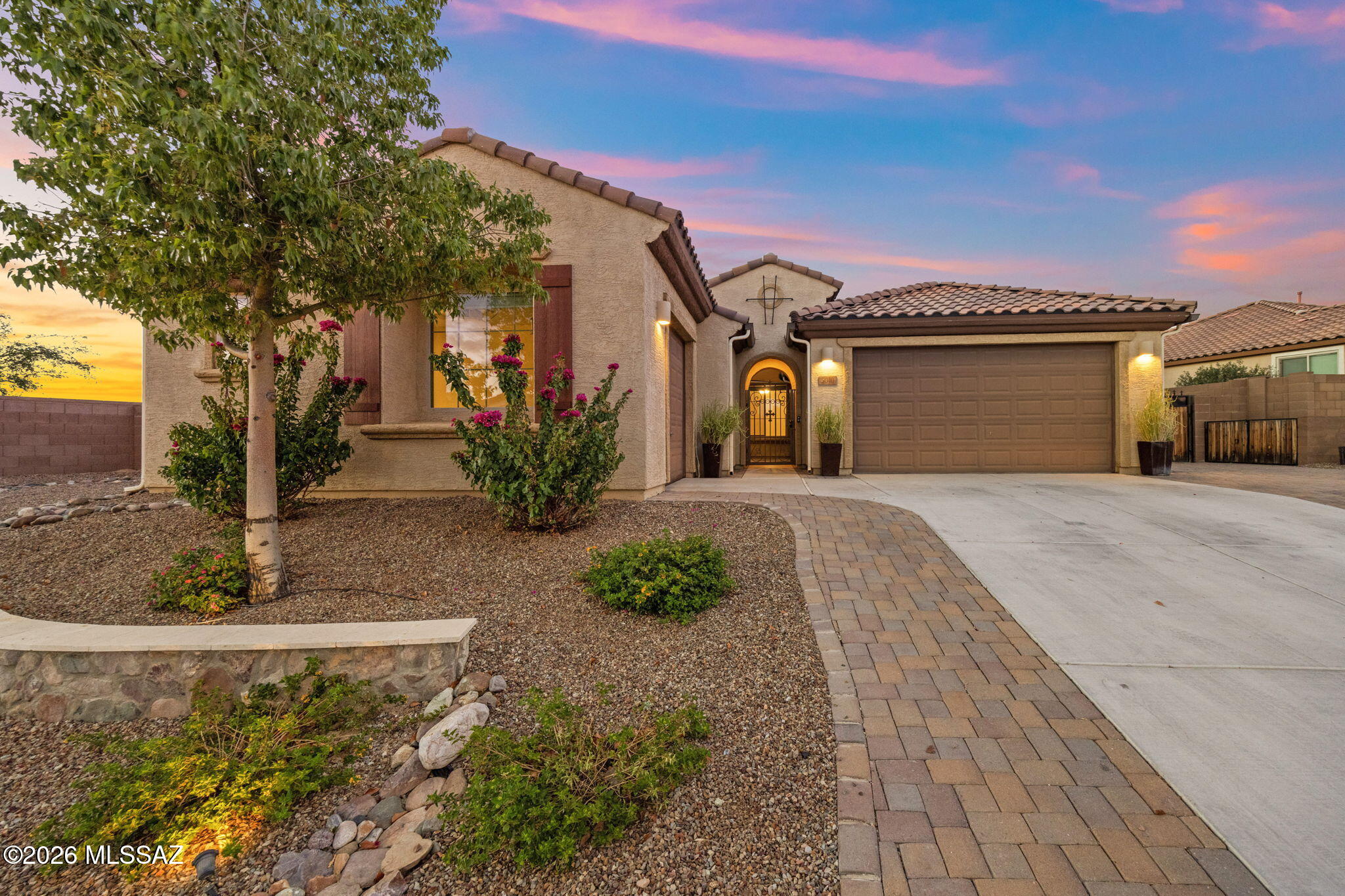 5040 W Paseo Rancho Acero