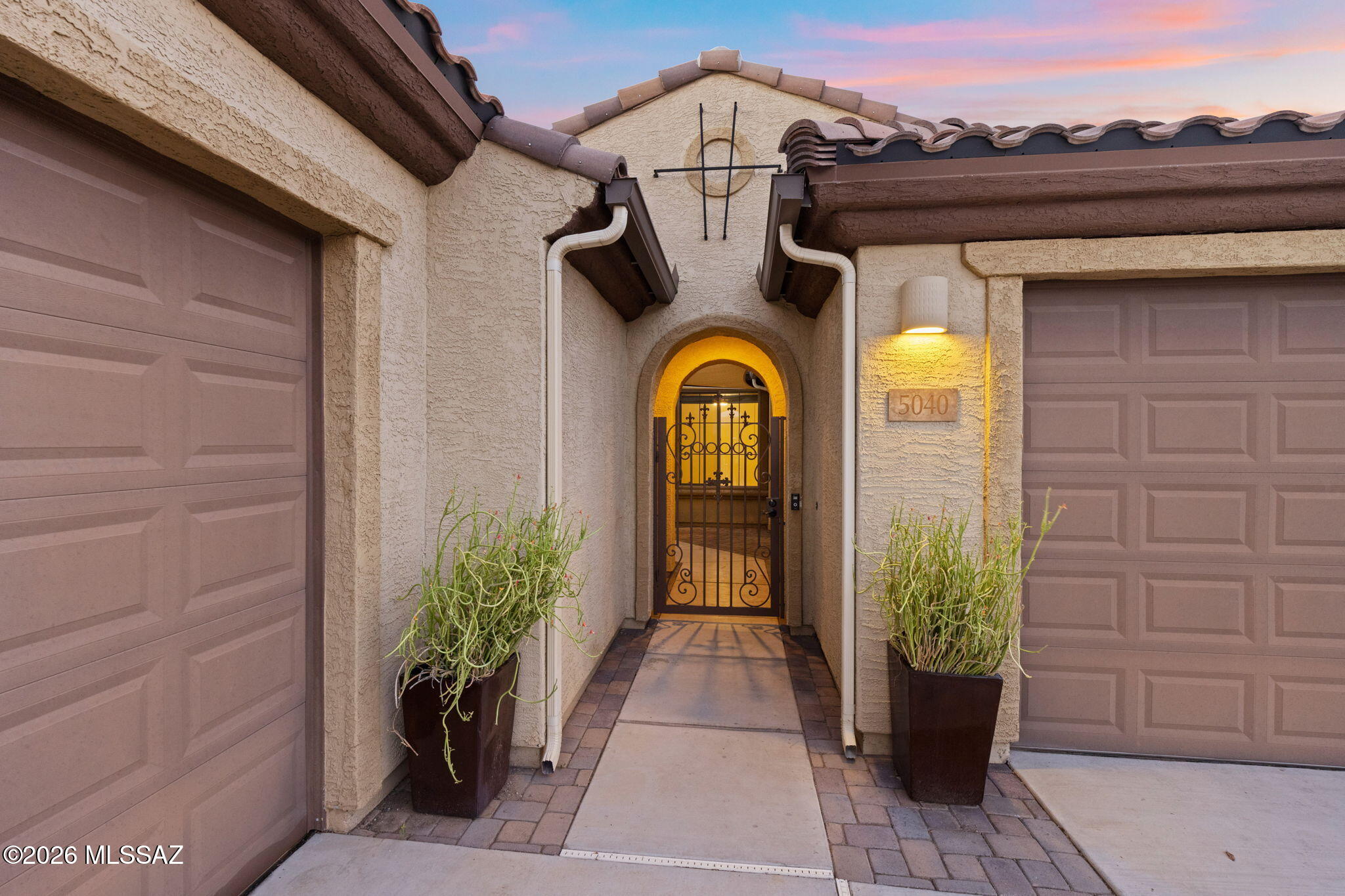 5040 W Paseo Rancho Acero