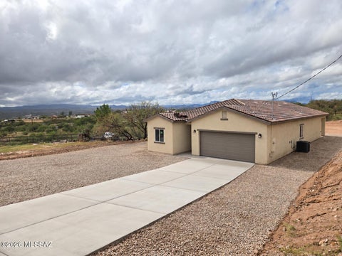 Photo of 1016 Calle Cumpas Drive, Rio Rico, AZ 85648 (MLS # 22624964)