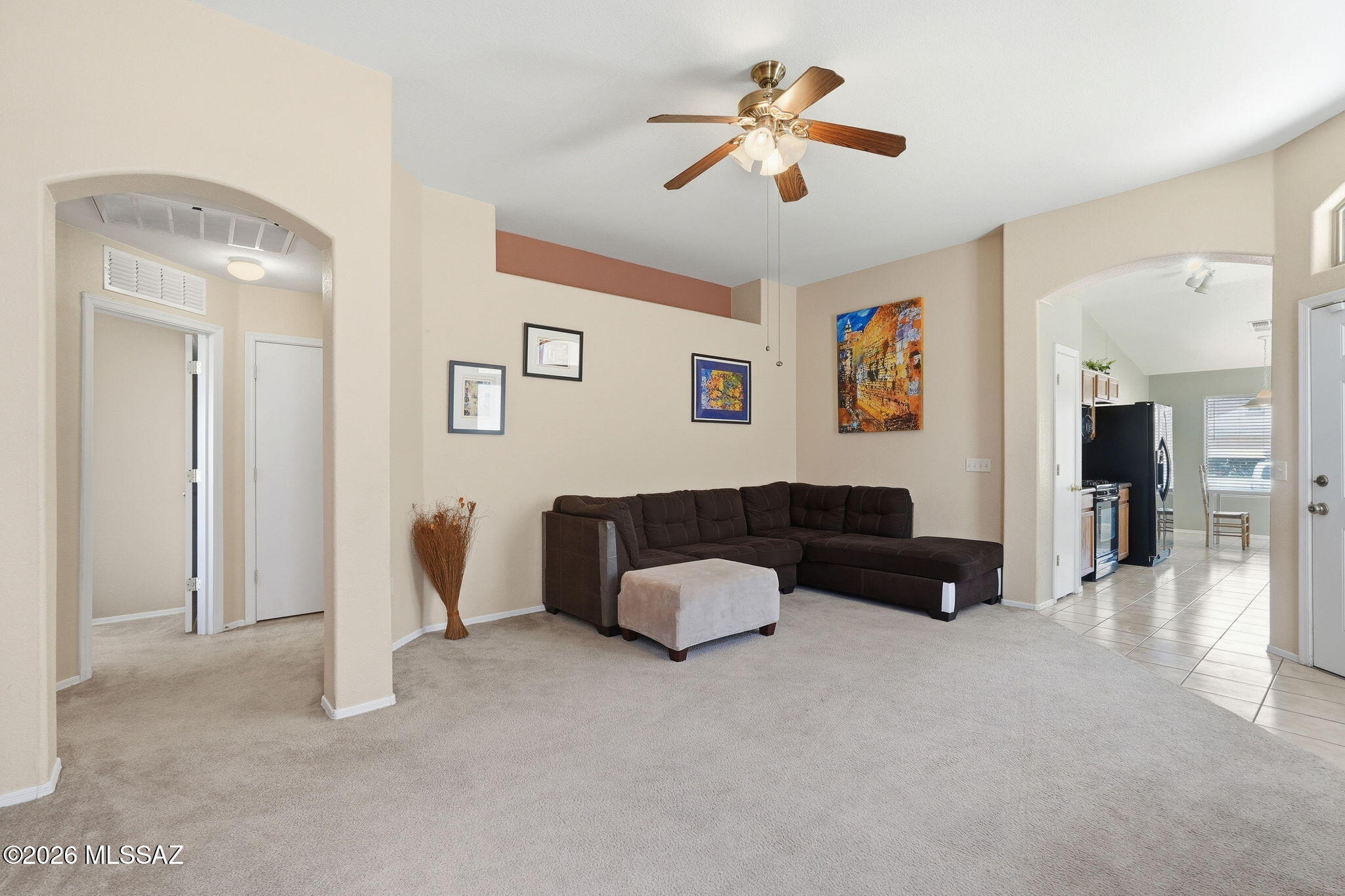 2150 E Calle Los Marmoles