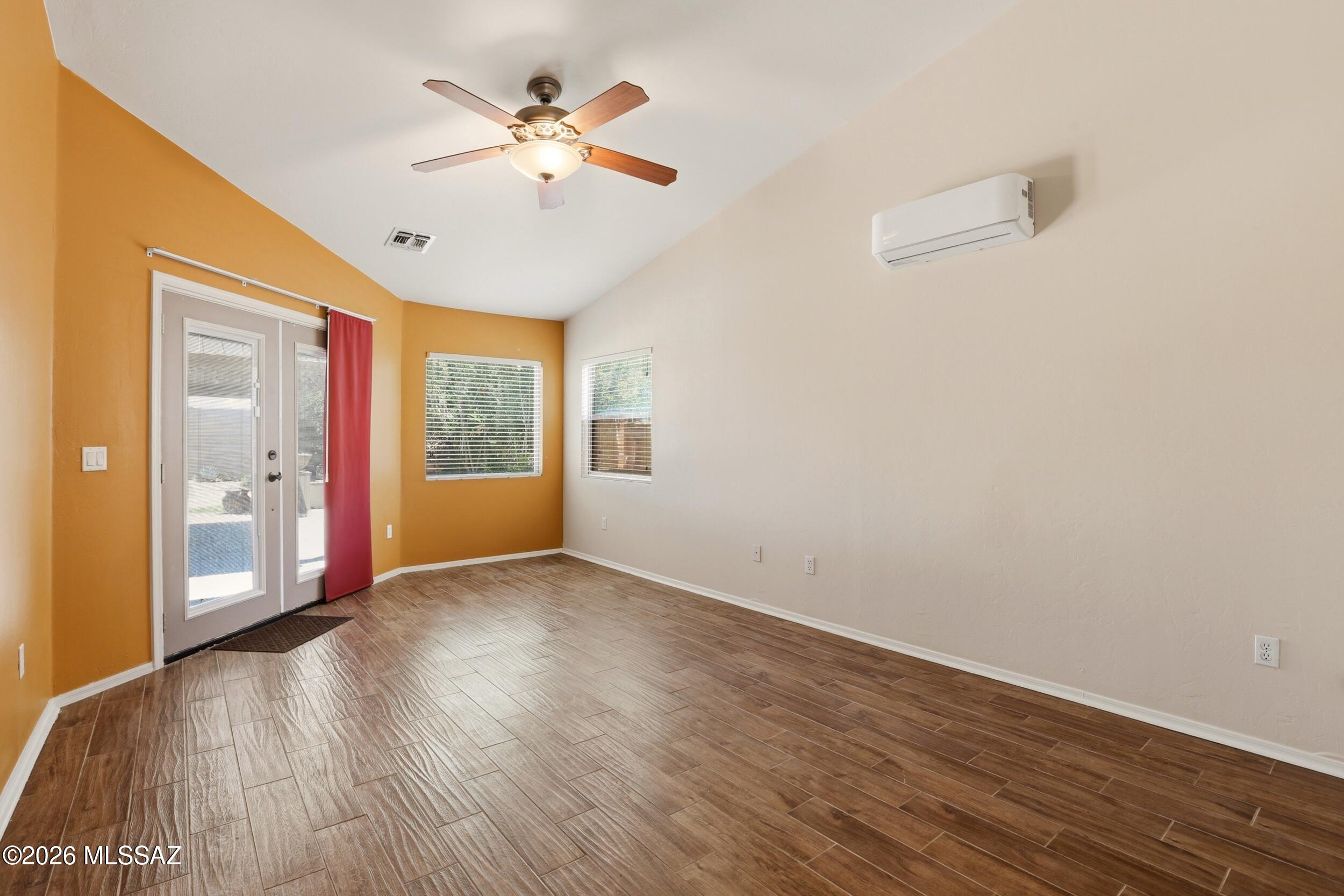 Star Valley Blk. 10 (1-228) - Residential