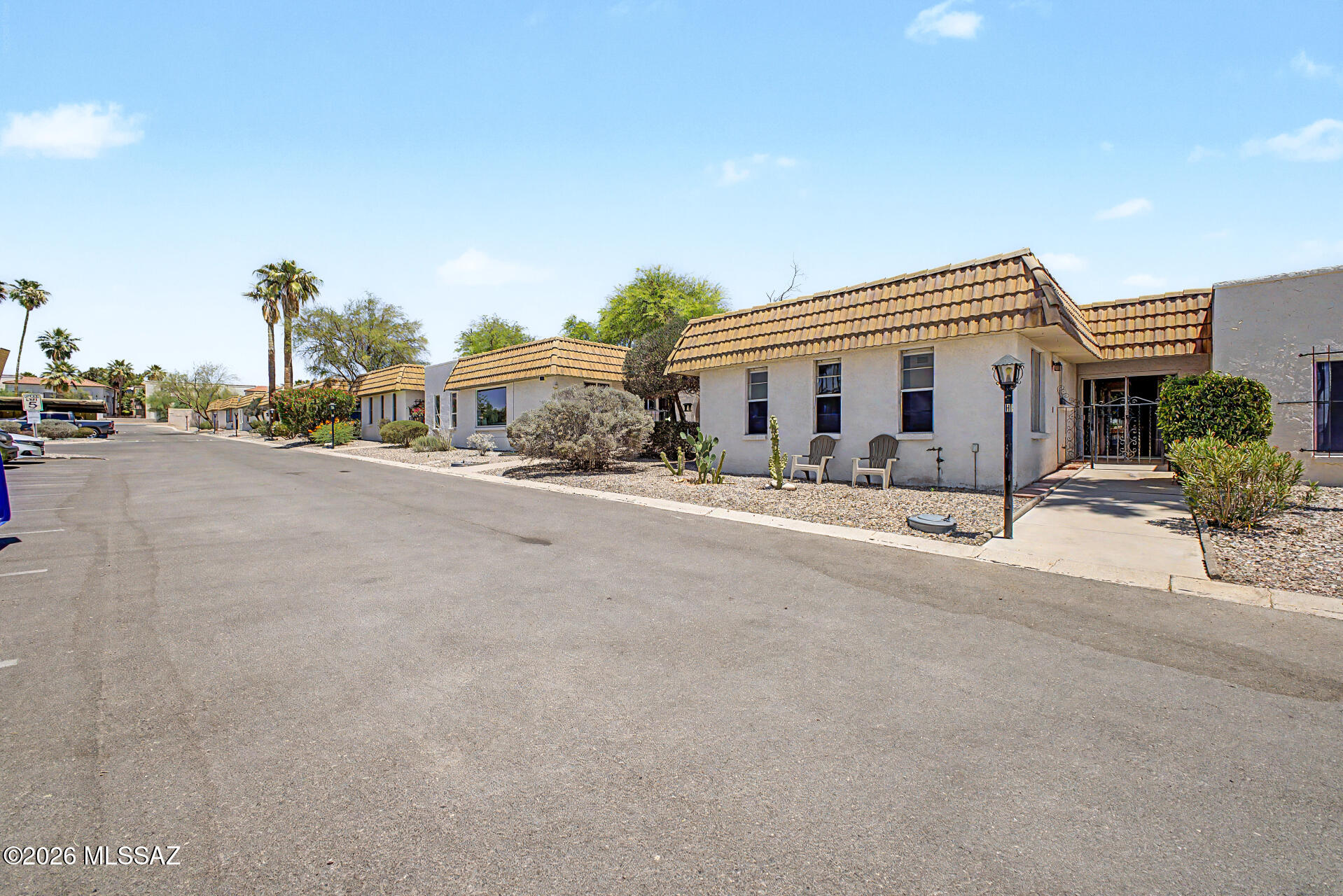 660 E River Road APT H