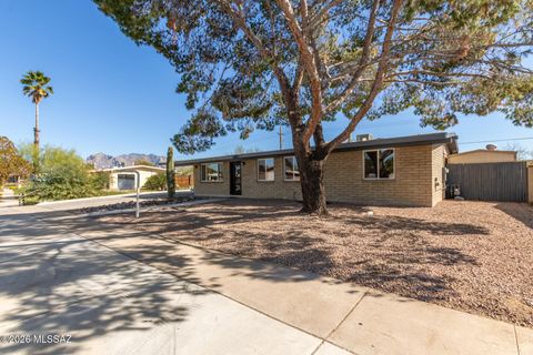 Photo of 7596 N Meredith Boulevard, Tucson, AZ 85741 (MLS # 22603824)