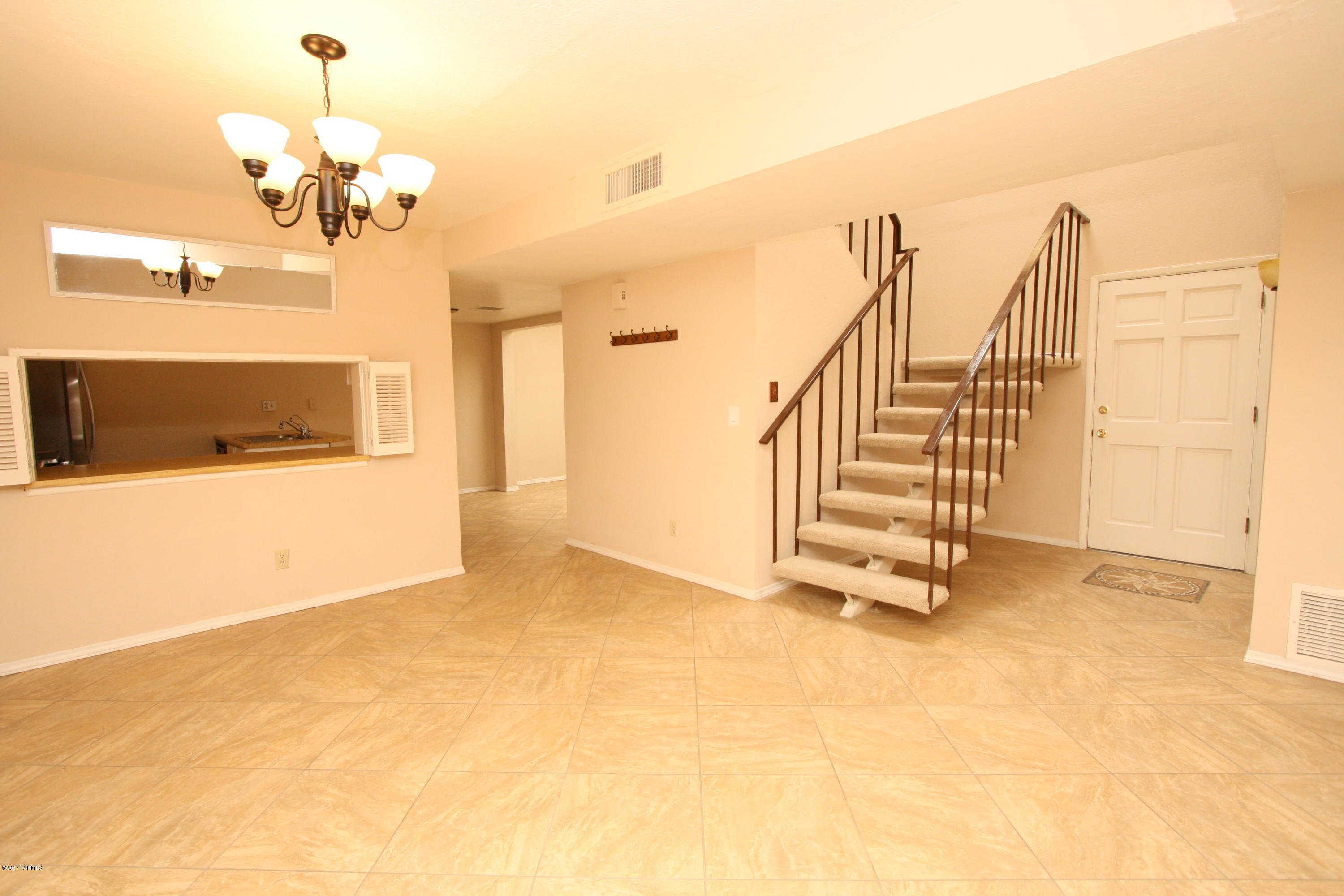 Viewpoint III (1-93) - Residential Lease