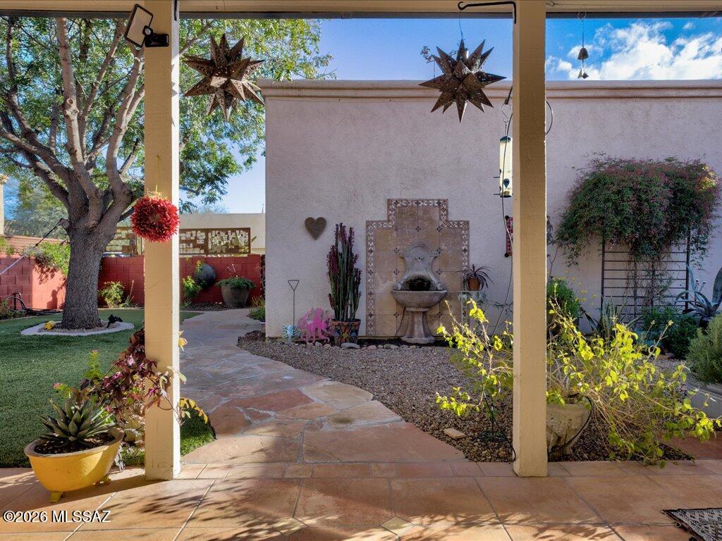 10394 E Seven Generations Way